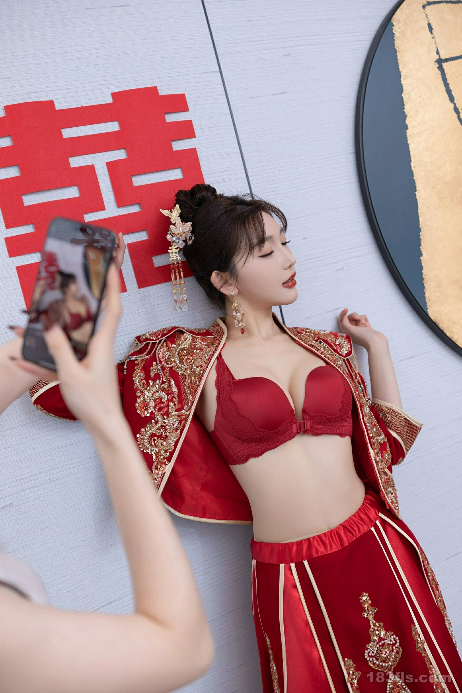 玉足网女神白子嫣修长迷人黑丝美腿玉足图片