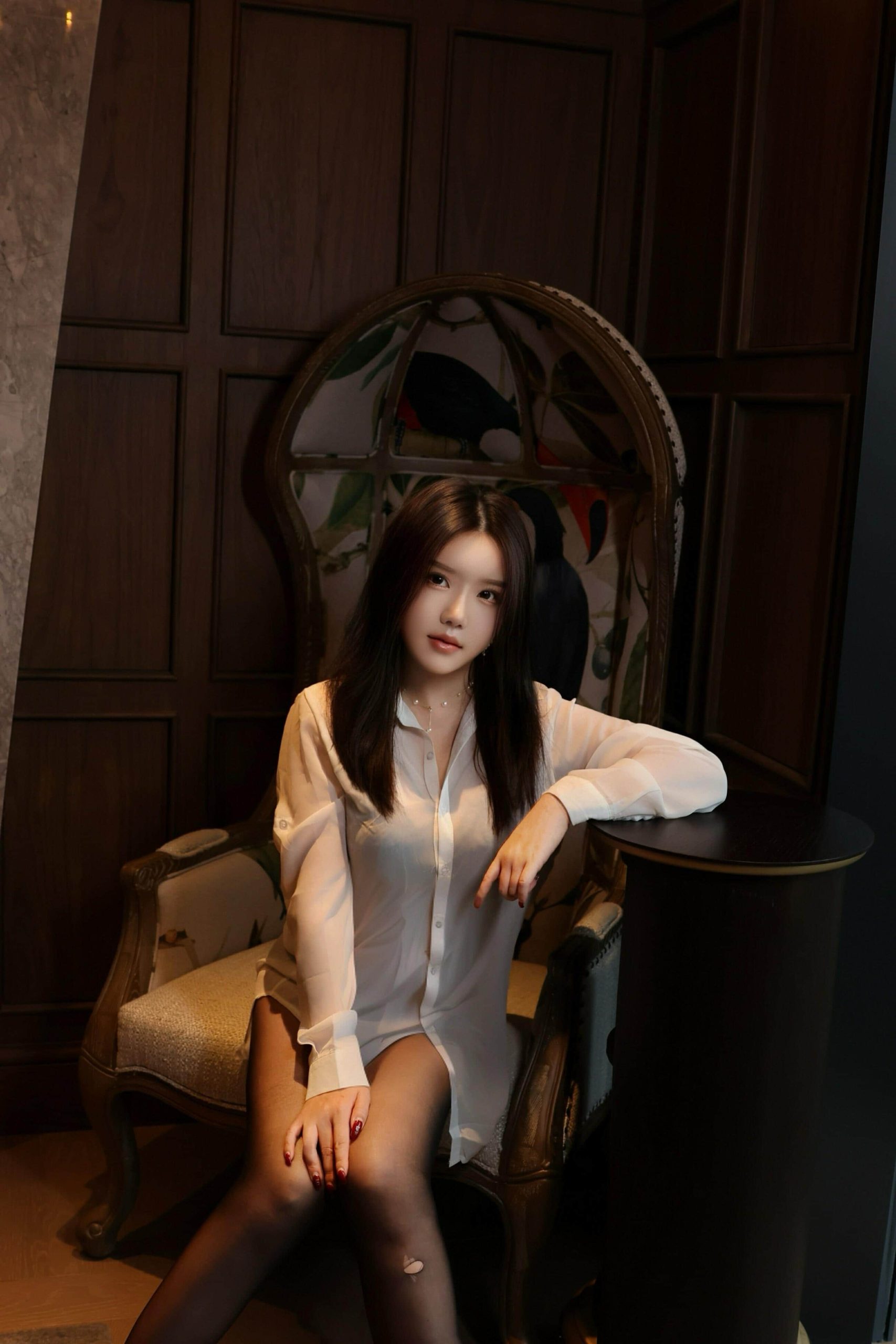 q友乐园气质女生头像