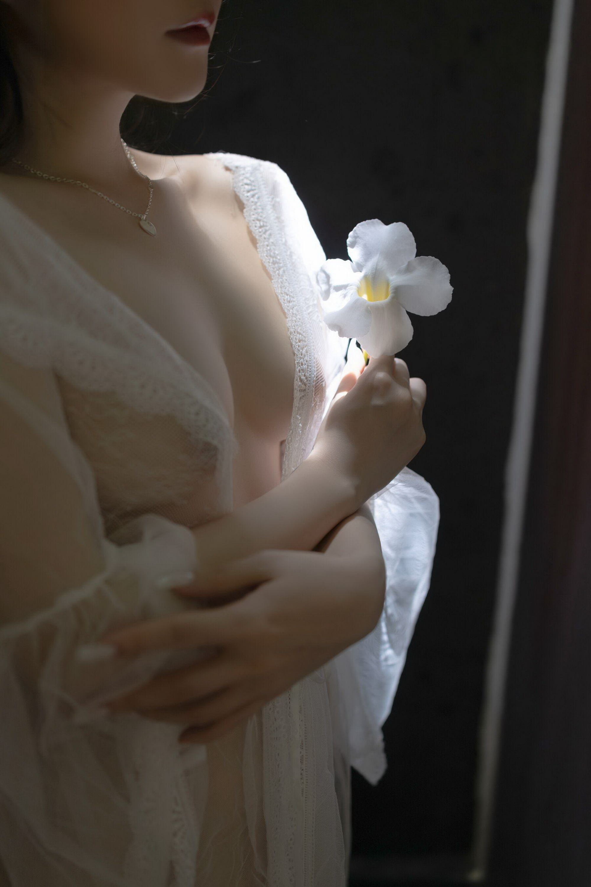 纯天然美女苏珊娜Susana女人阴沟白虎六六六大胆人艺图片(30)