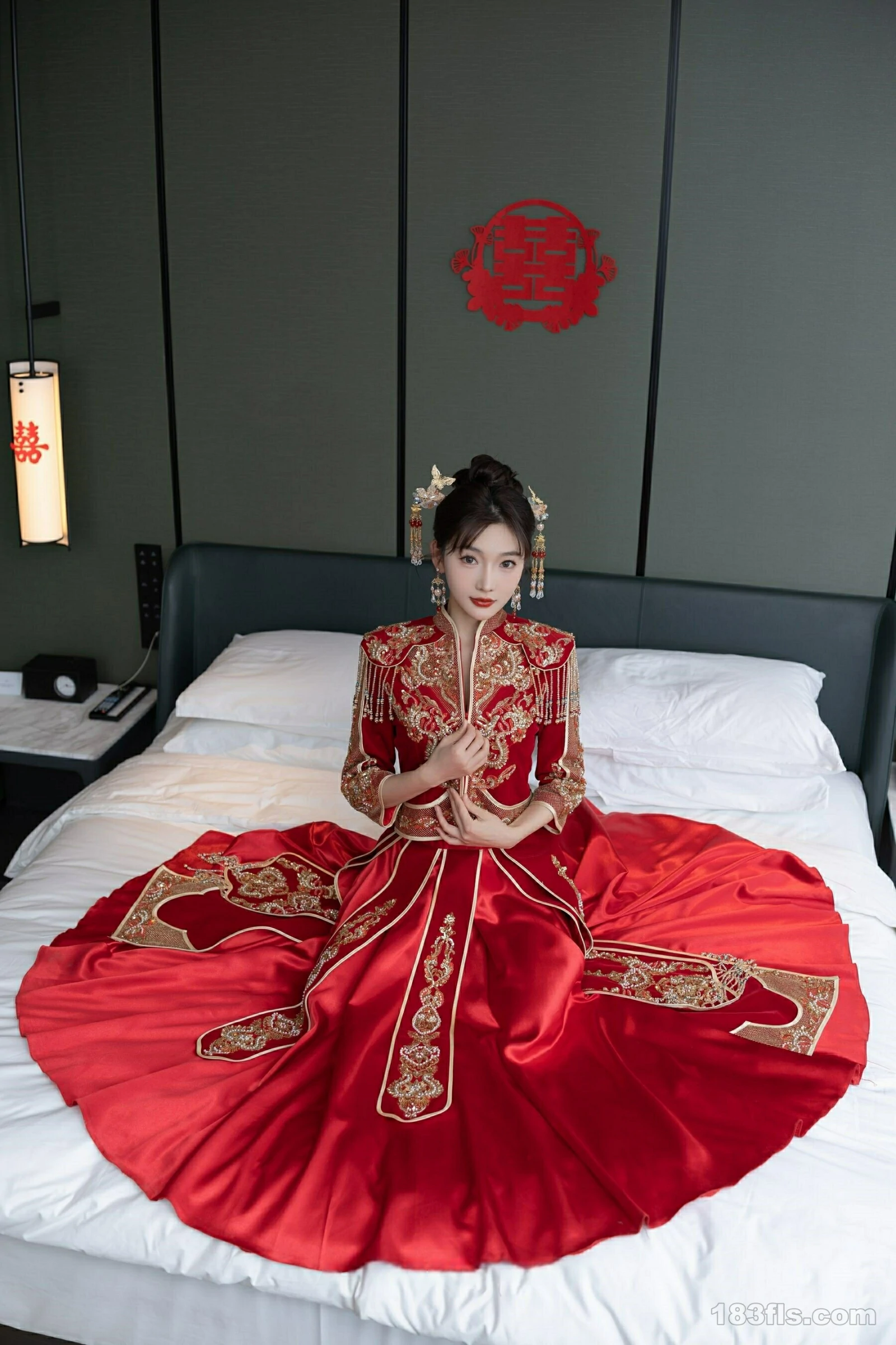 惊艳美女嫩模大胆全裸出镜