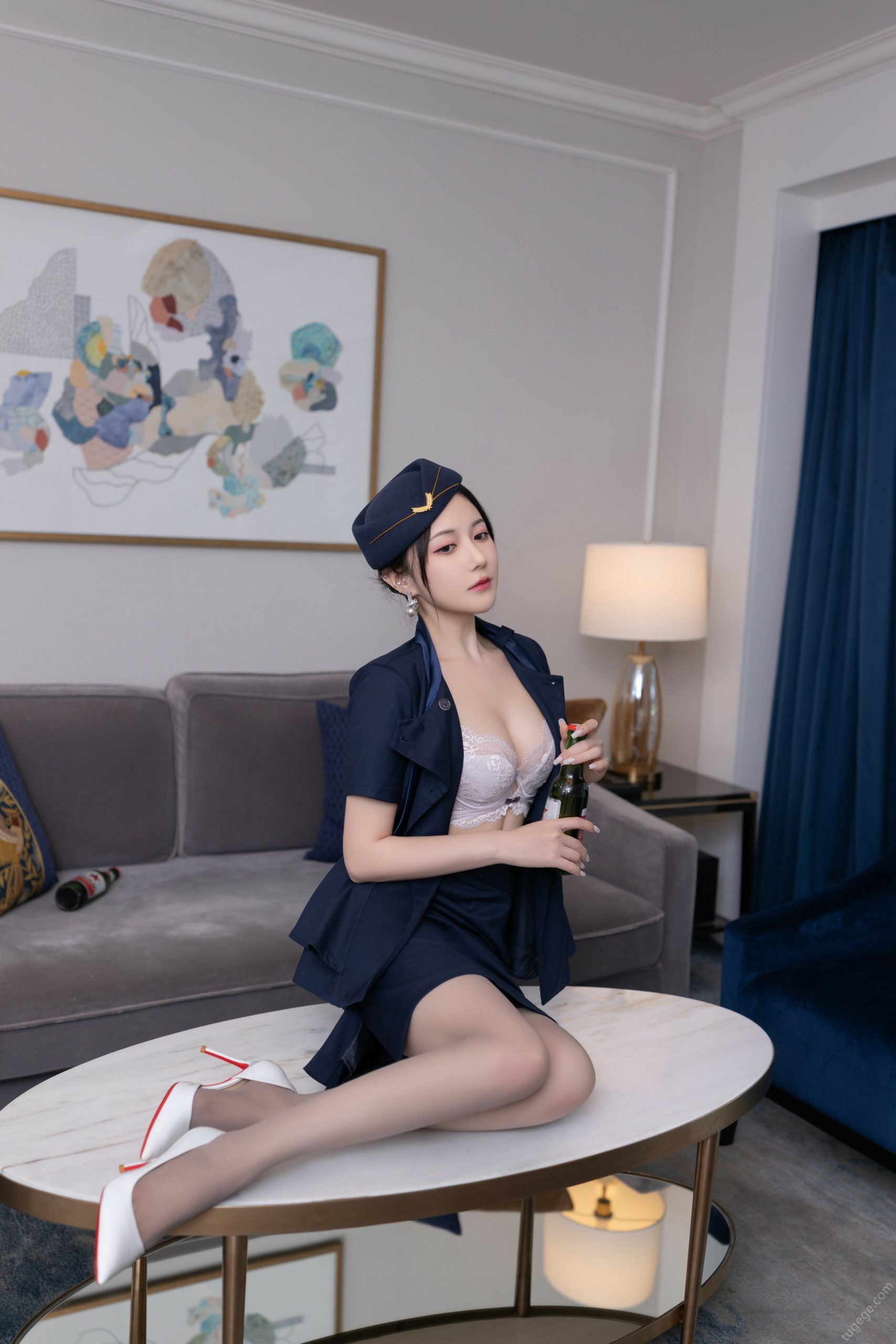 绝色倾城美女孙梦瑶蛮腰裸下部G0GO人体大尺香蕉图片