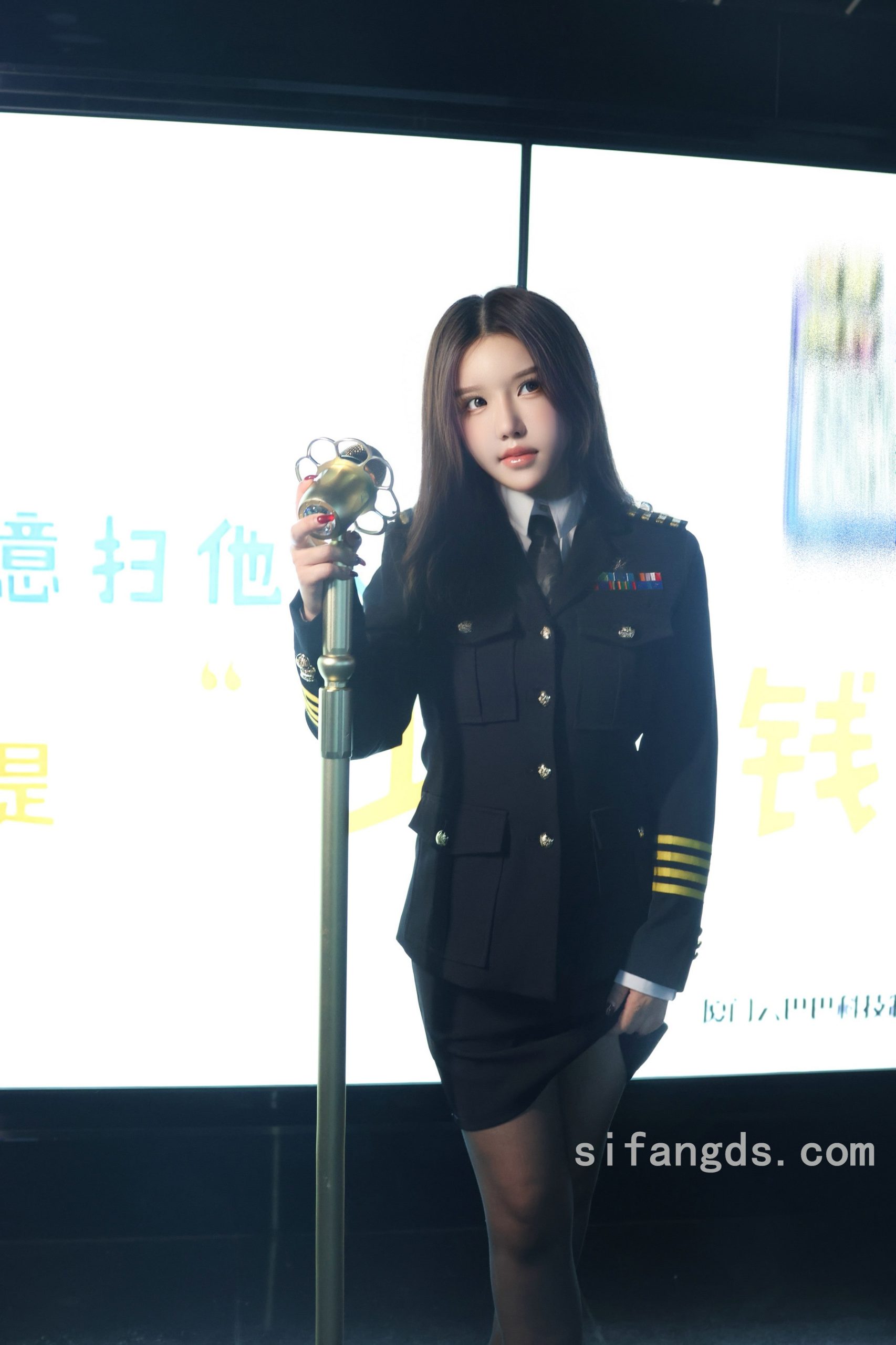 冷艳美女赤脚玉足诱惑人心精美照