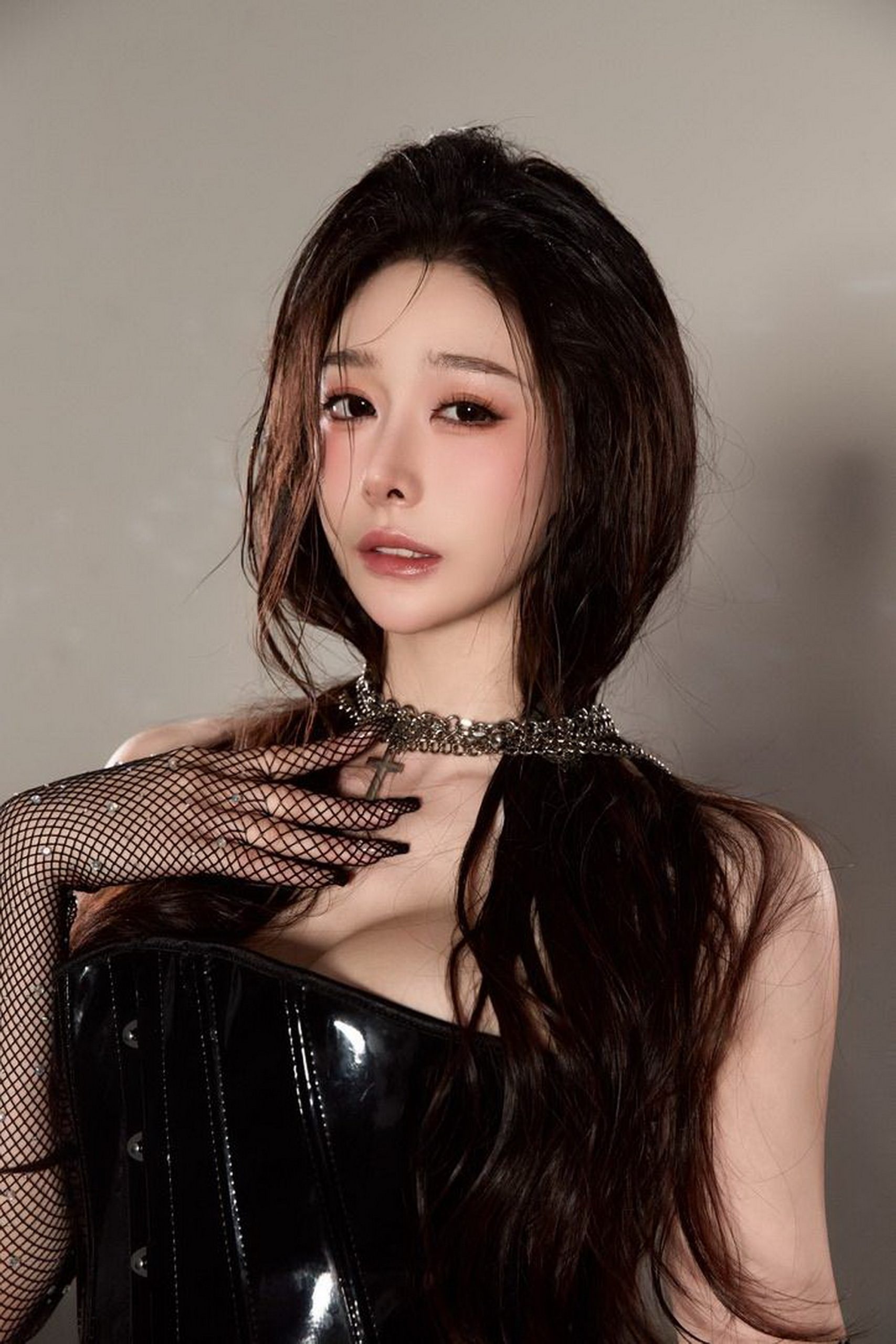 越南巨乳美女模特Jenie Trang Tran 冷艳私房写照 - 網戀奔現離異少婦愛情故事