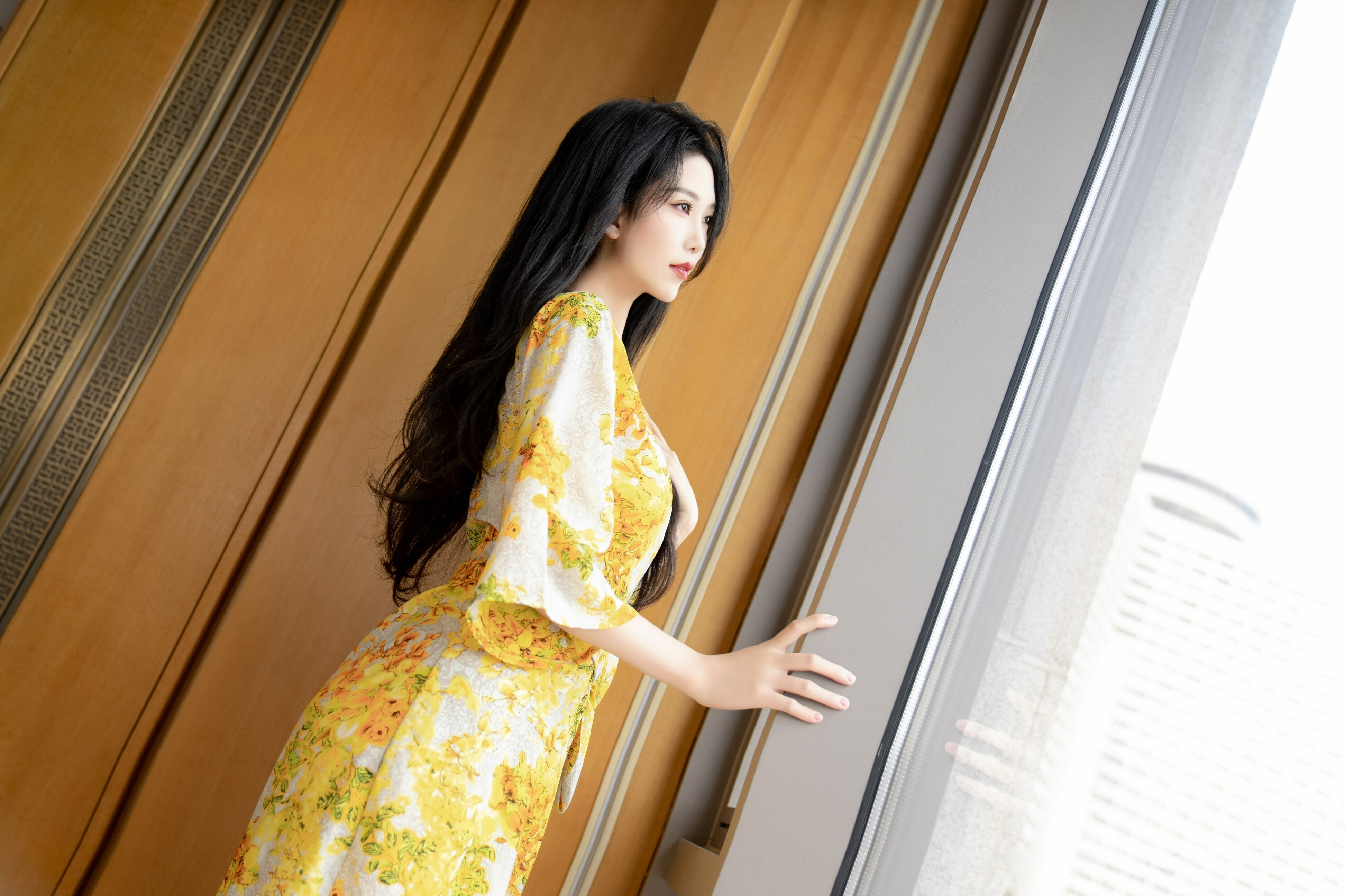 性感动漫美女被撕开裤裆邪恶图片