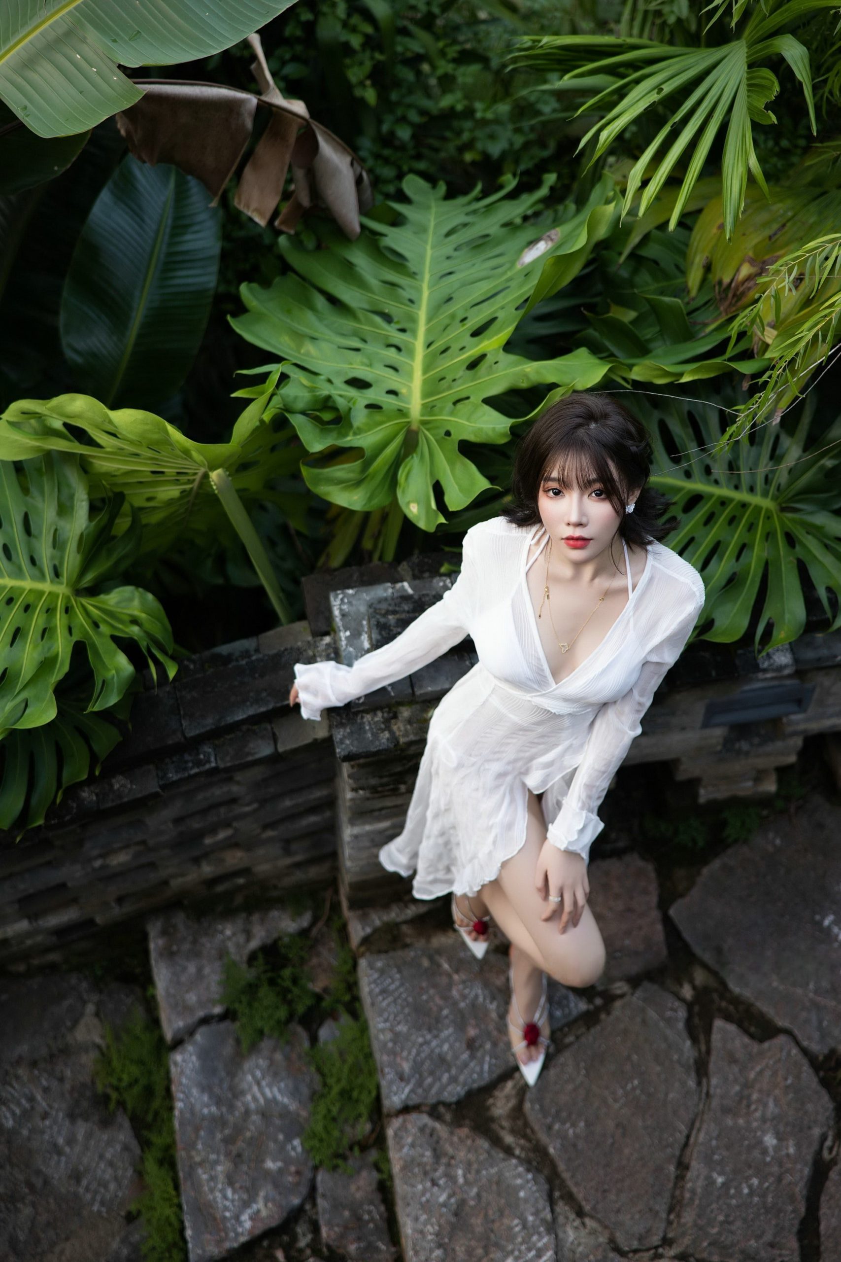 丰满身材软妹子美女宅兔兔床上裸身大乳图片大全 - 痴女媚药大发日本