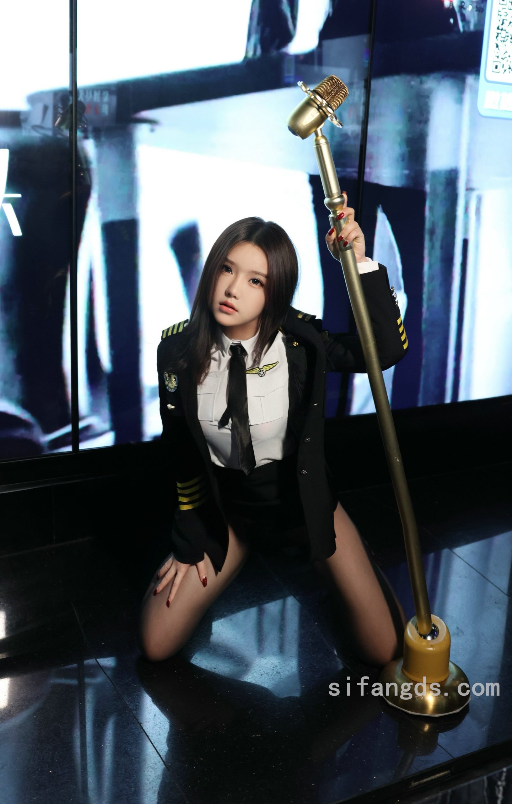 范德戴肯海贼王经典图片大全 - 真實強姦美腿