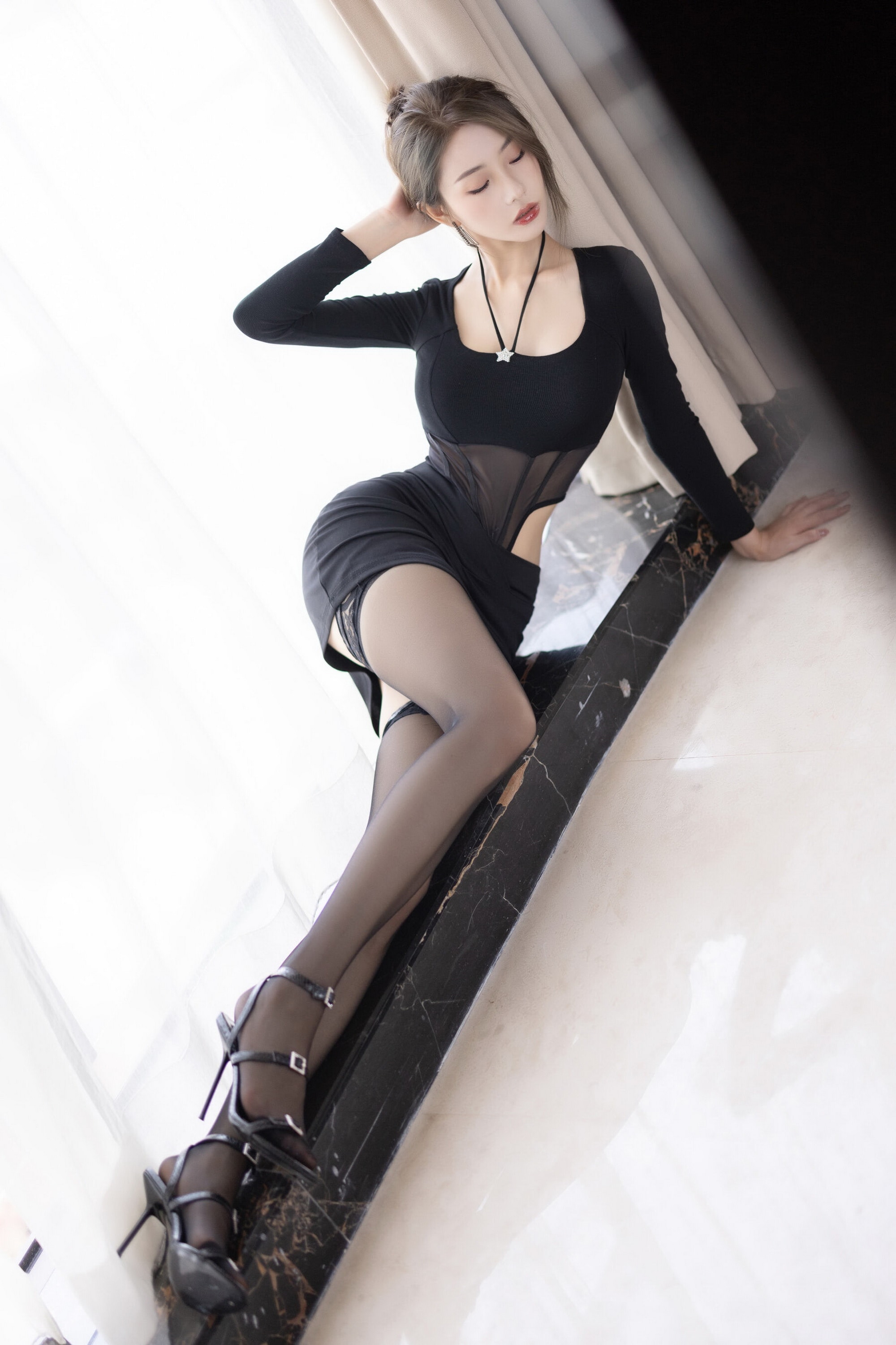 黑丝网巨乳美女妲己大胆人体18女的下面流水图片 - 男娘猫娘