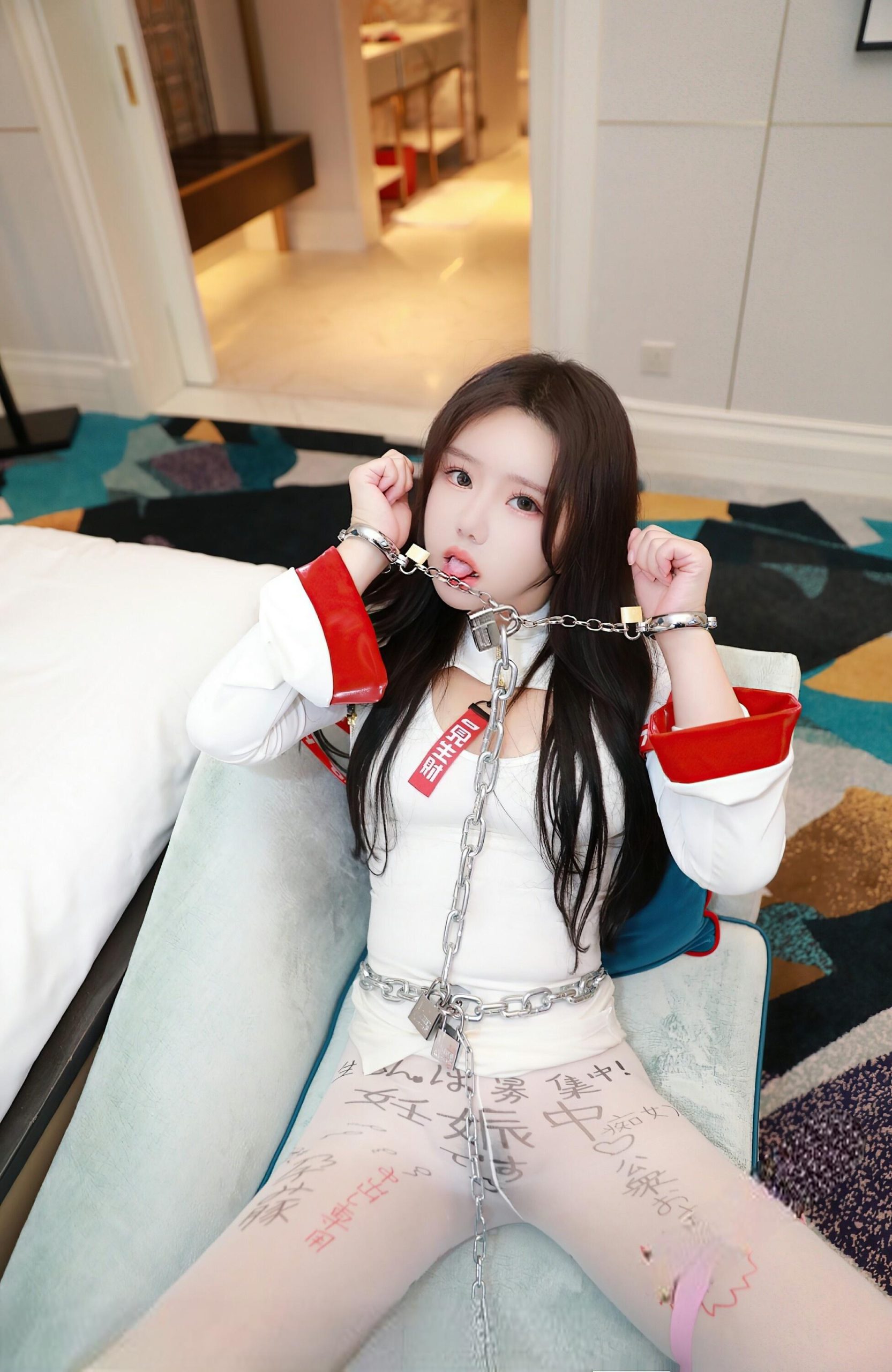 惊艳美女Luvian本能裸浴人体艺术写真