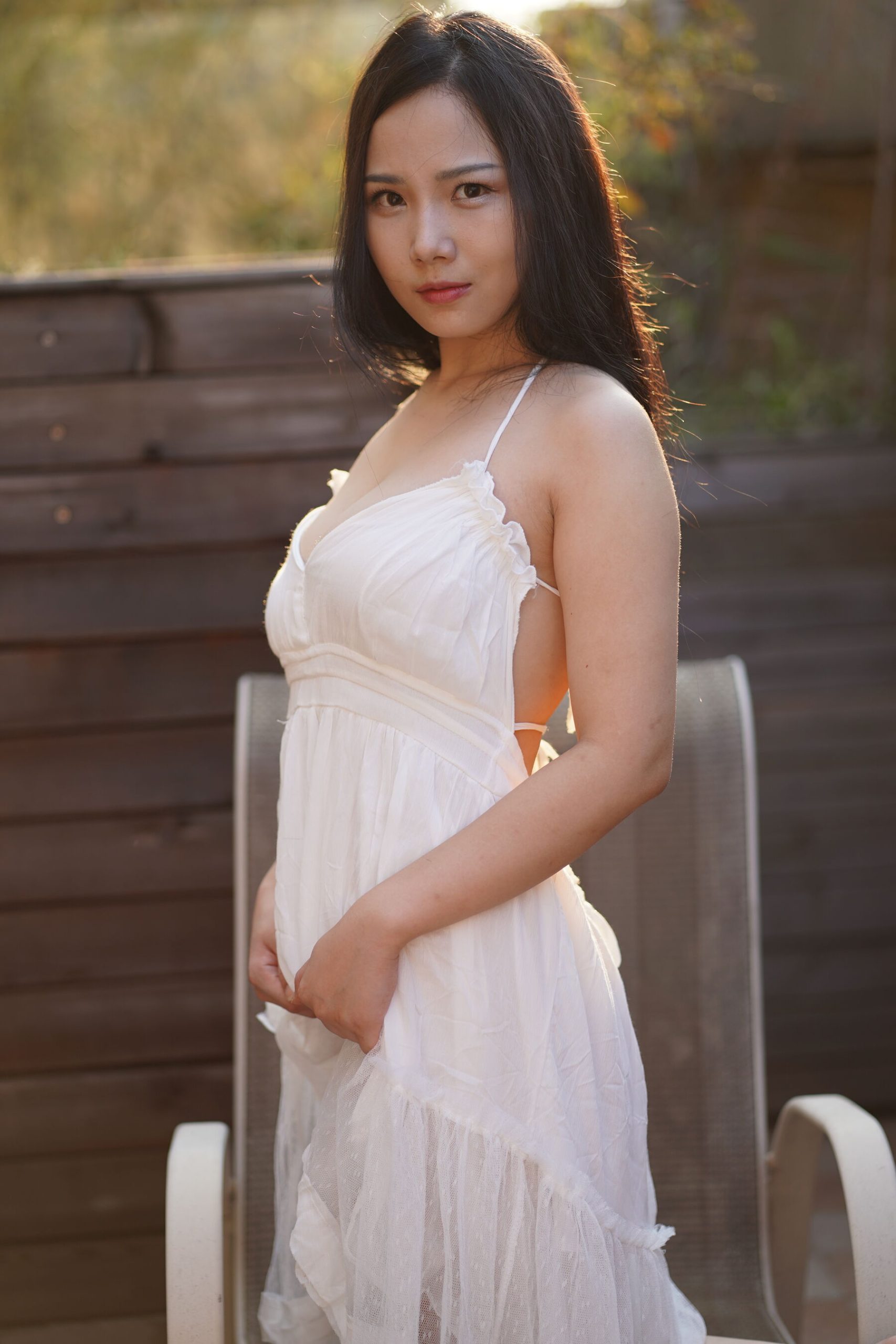 光棍天堂大咪咪美女李猩一女人裸下档照片