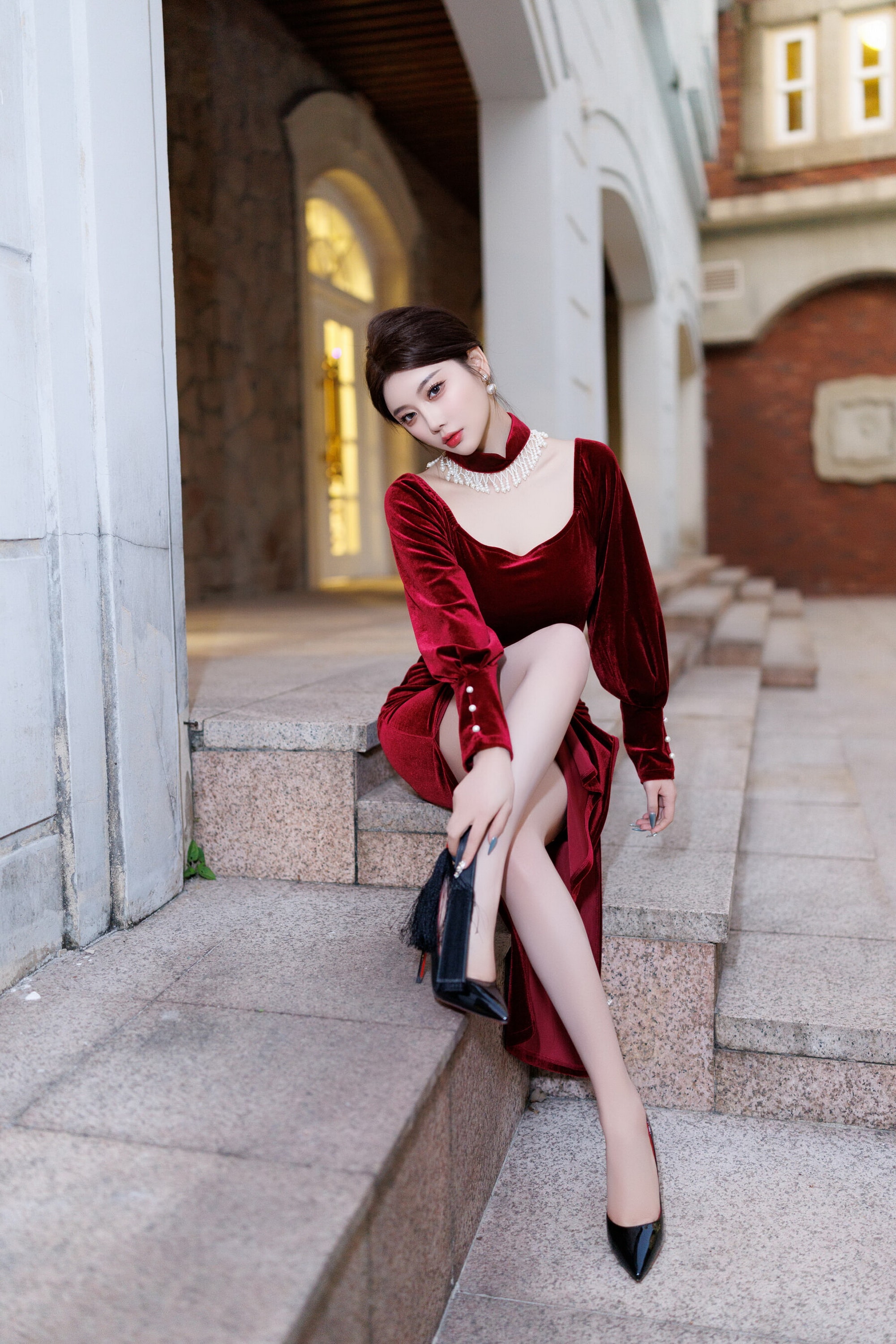 大胸模特妲己下体全裸露禁区浴室泡泡屁沟自慰图片 - 綁架免費幼