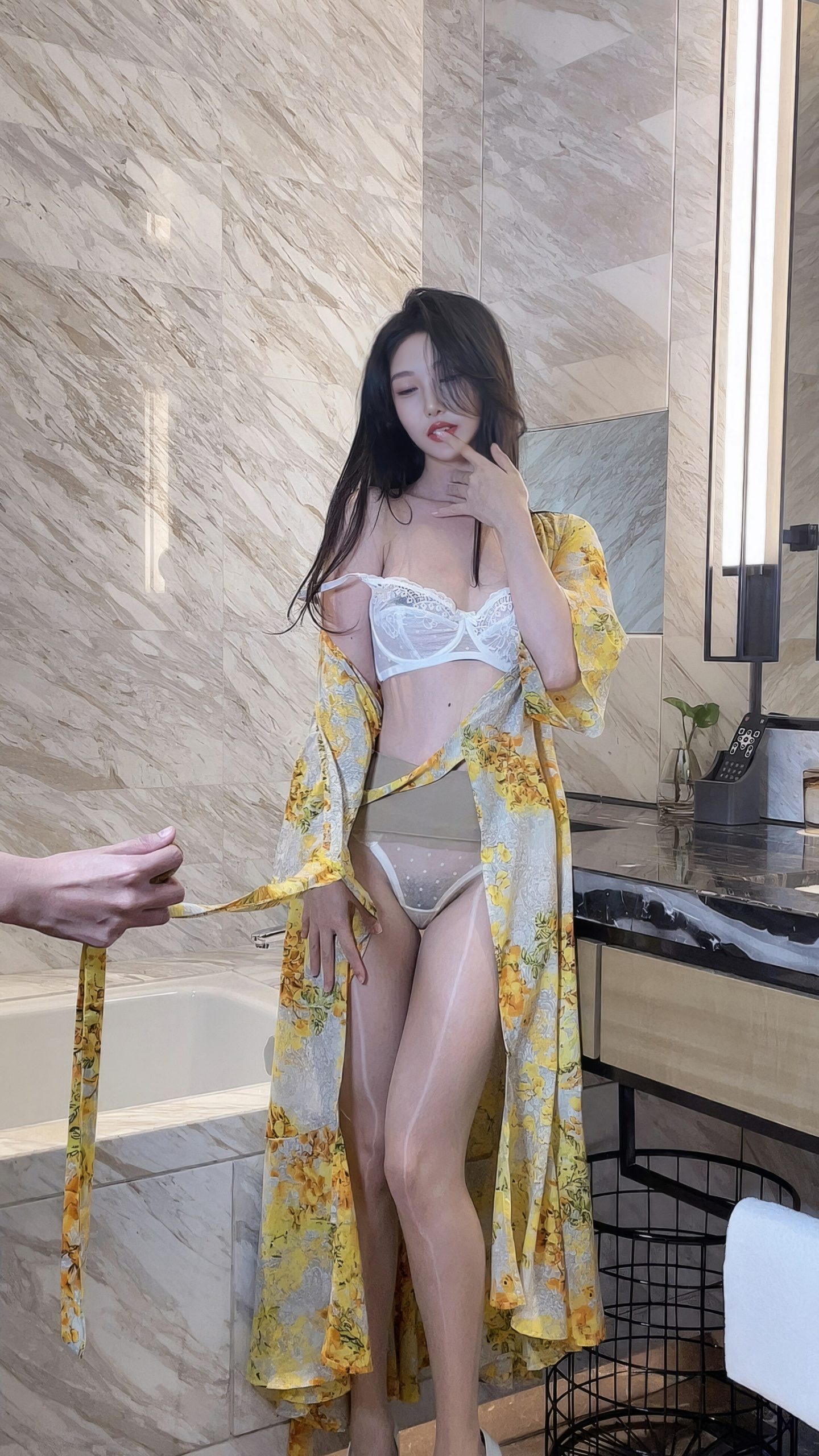 日本完美身形AKB48前女神平岛夏海大胆写真