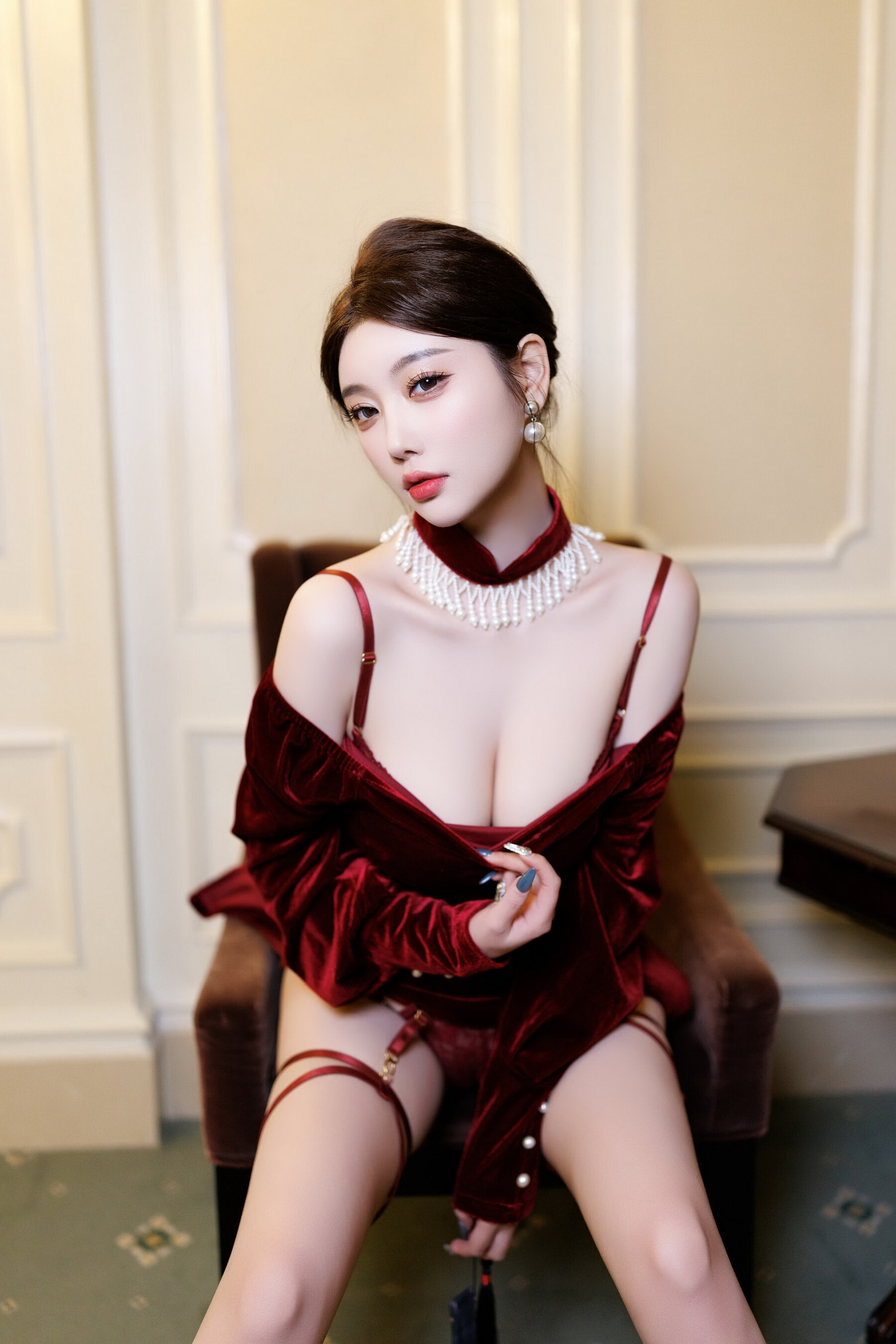 日本完美身形AKB48前女神平岛夏海大胆写真