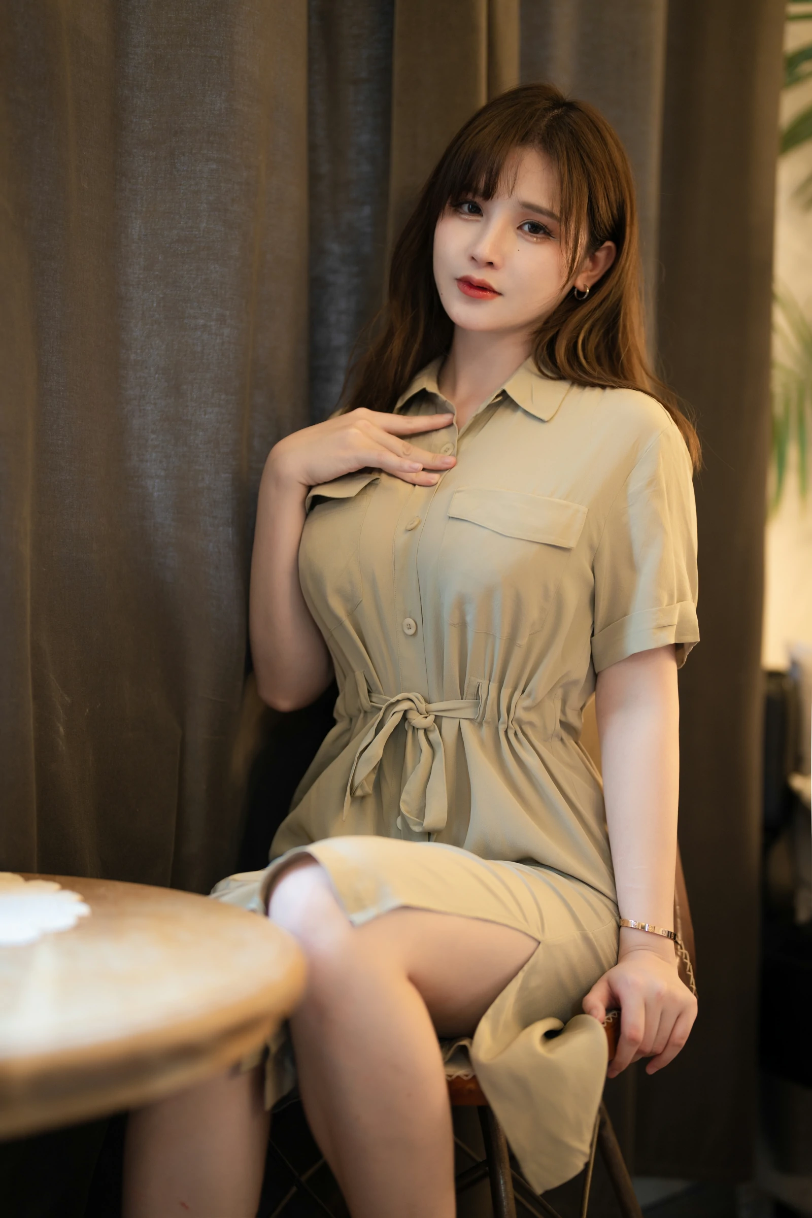 内衣名模金美辛性感喷血写真