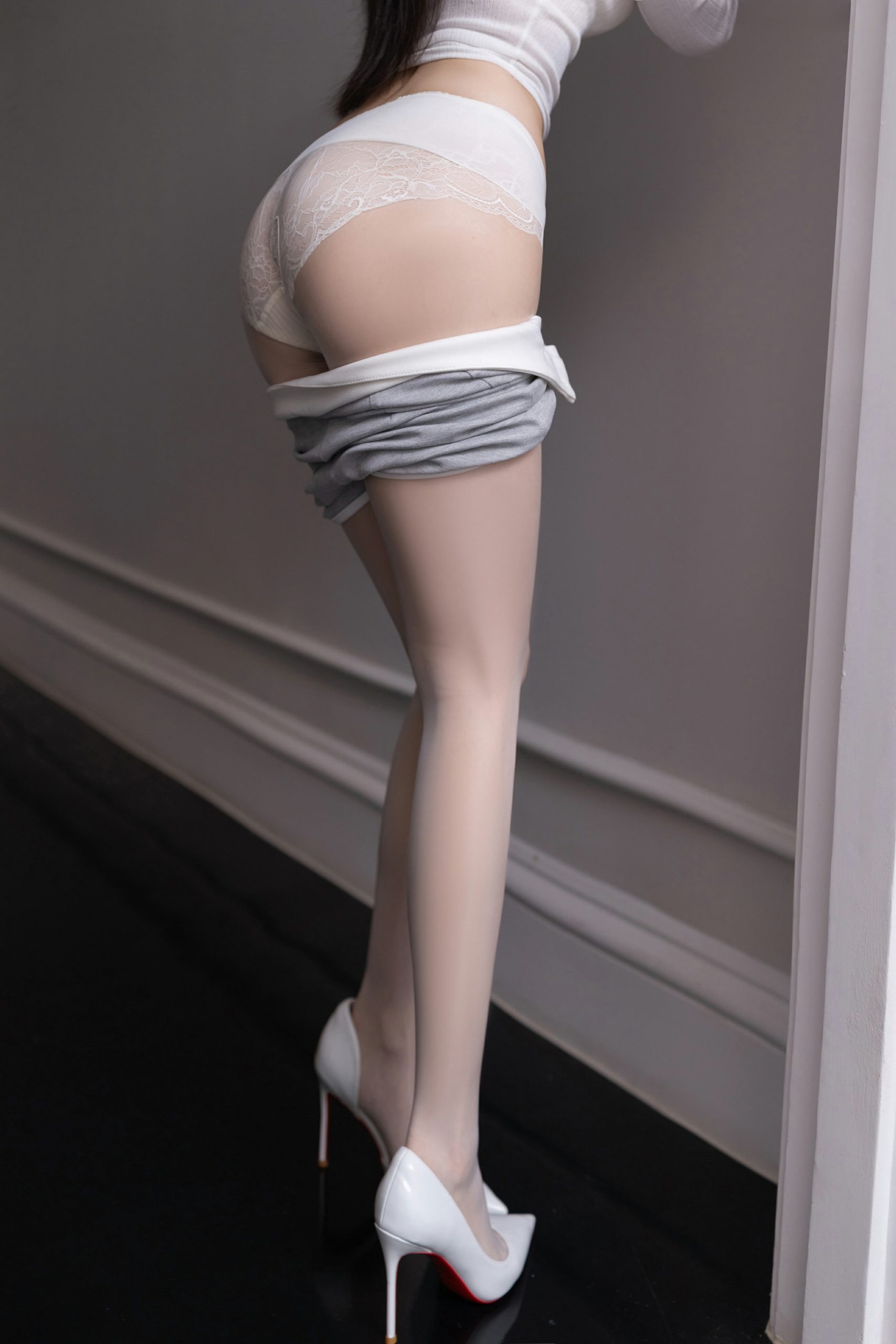 [TouTiao头条女神] 性感圣诞女郎杏儿kitty大胆福利图