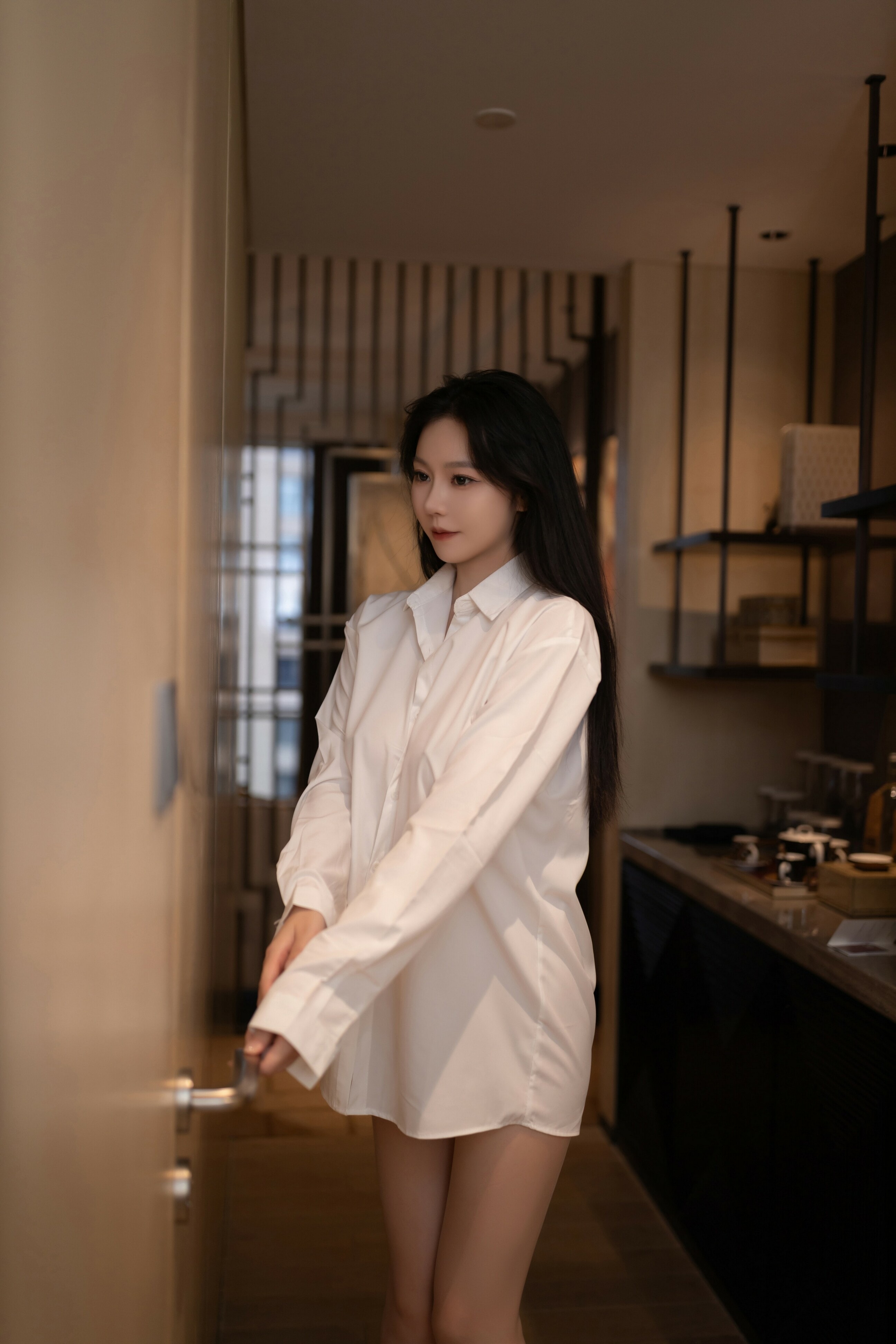 台湾丝袜美腿模特Miki玉女横陈写真