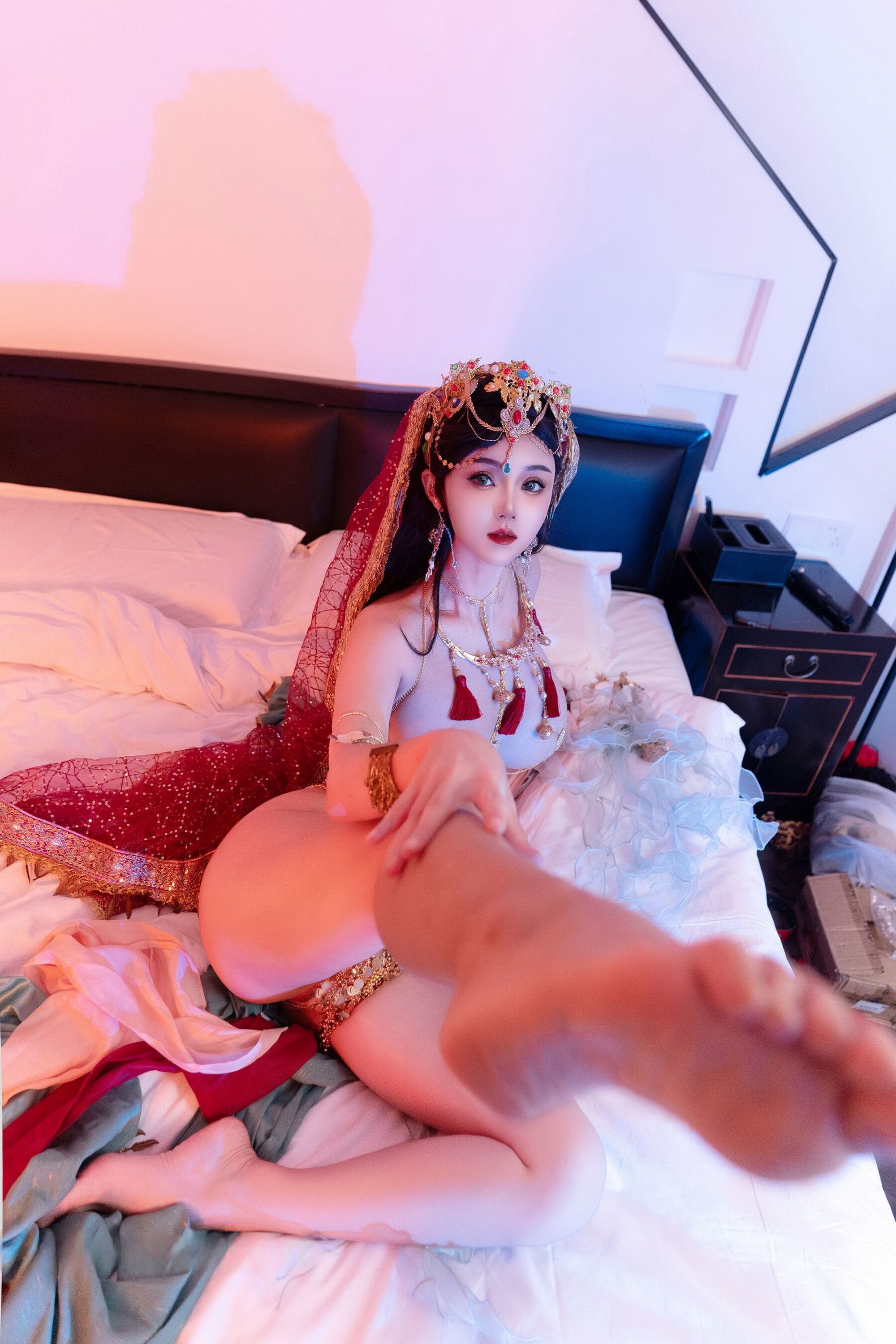 极品白虎少女妹妹冷不丁巨乳白皙胴体18禁cosplay裸露网站(20)