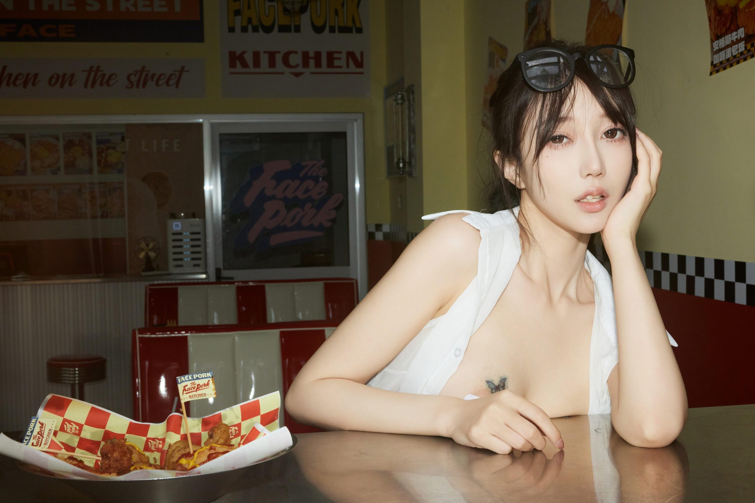 玉足网女神白子嫣修长迷人黑丝美腿玉足图片