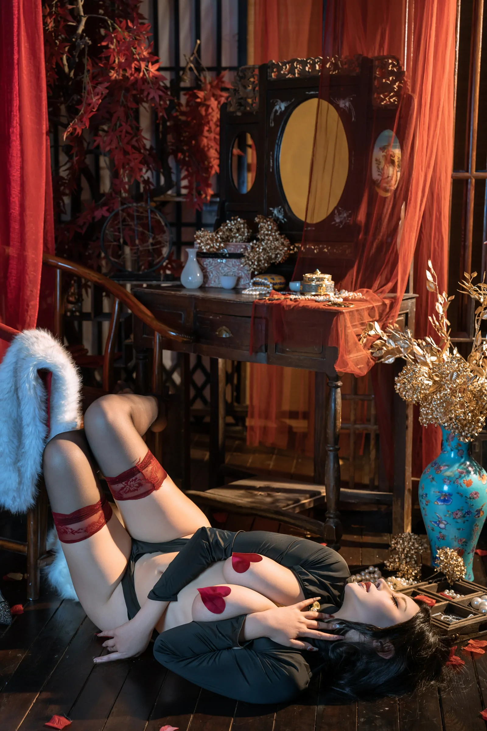 新加坡爆乳女神Melody Low性感撩人私房写真 - 七天眼睛妹在线