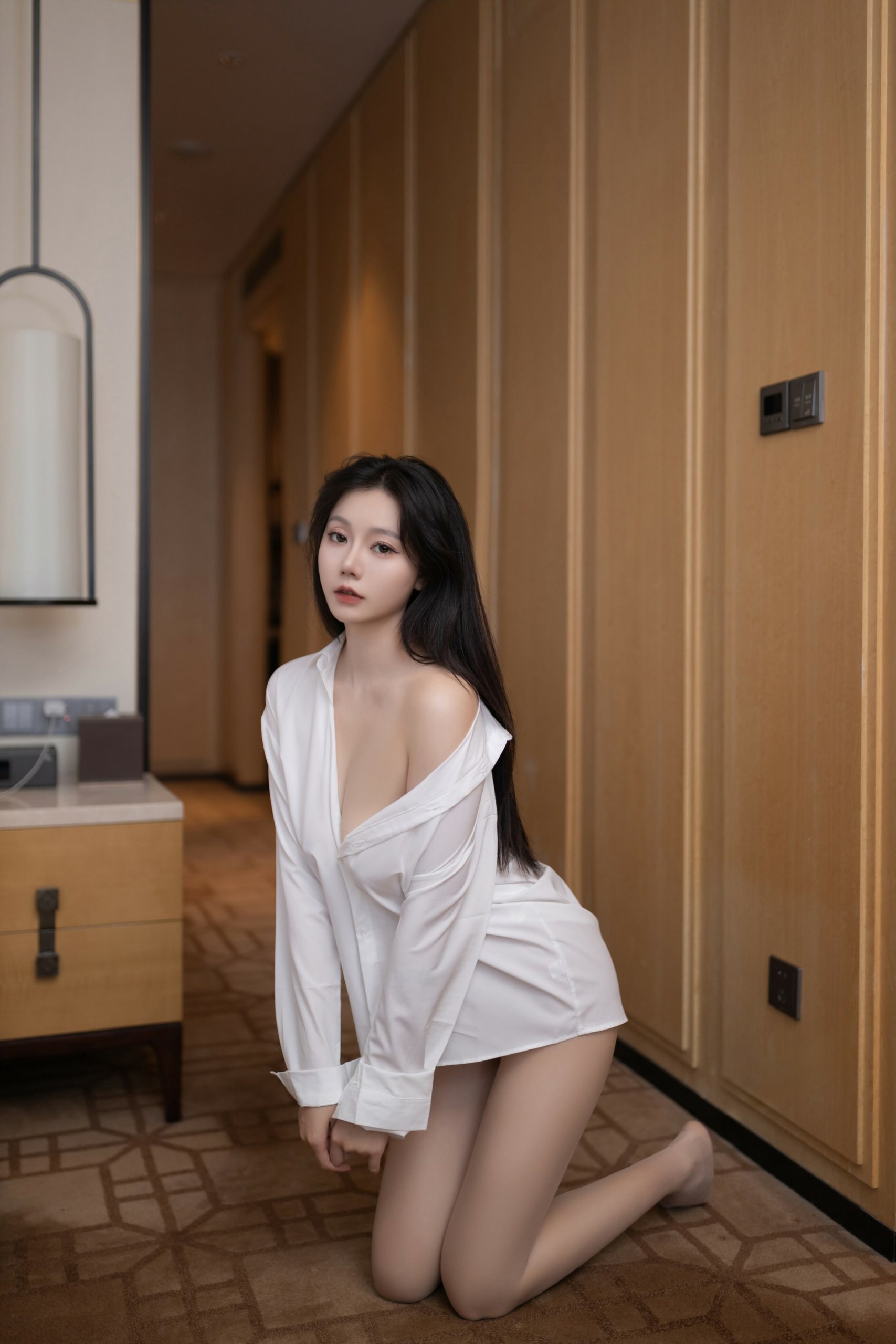 光棍天堂大咪咪美女李猩一女人裸下档照片