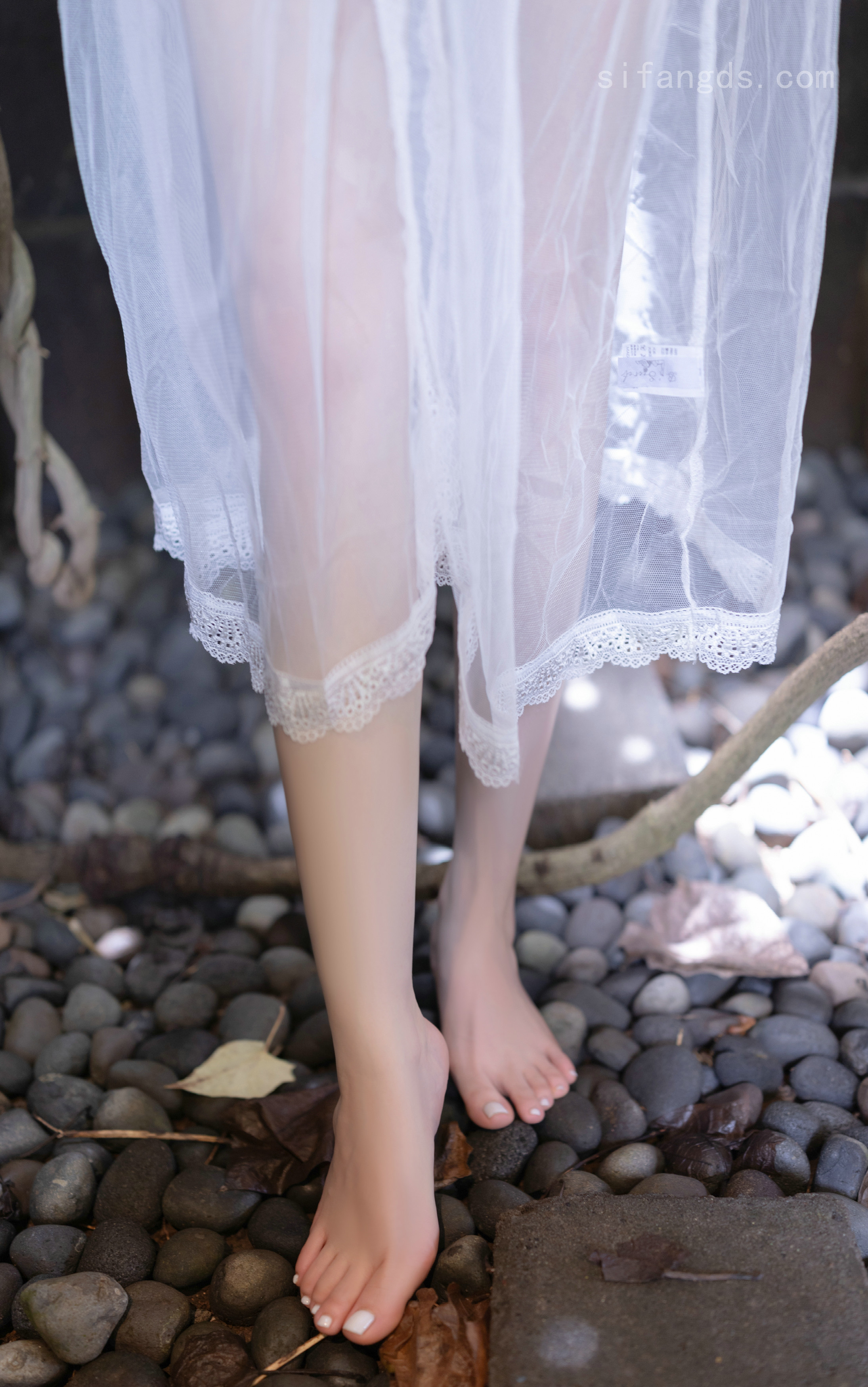 很黄很色的性绞姿始动作动态图