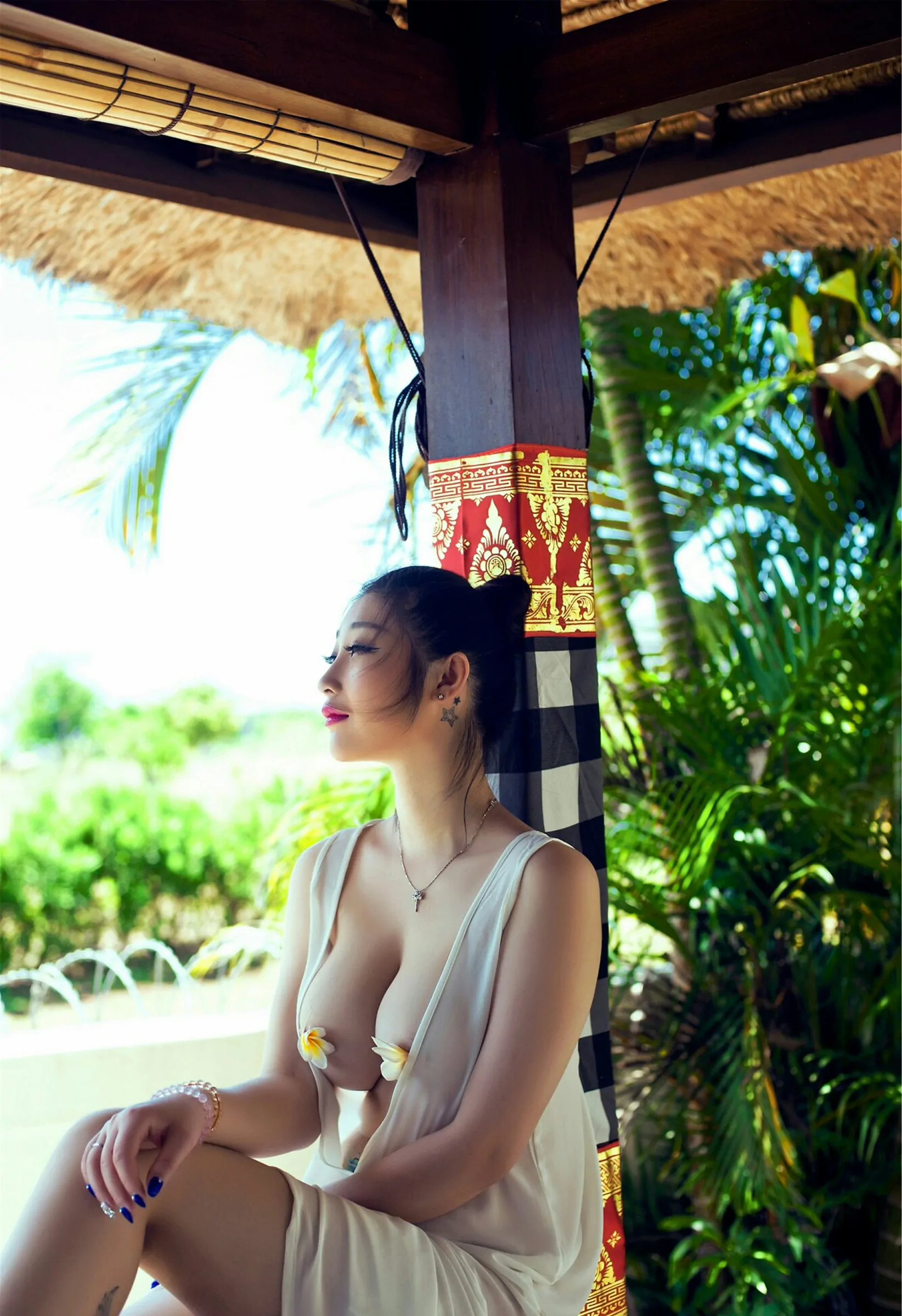 [ROSI写真]学生装蓝色丝袜高清私房照