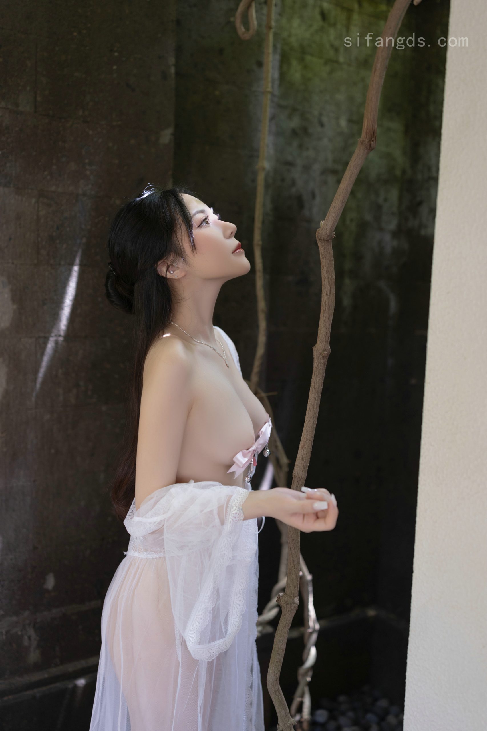 各种萌少女h卖肉动漫图片