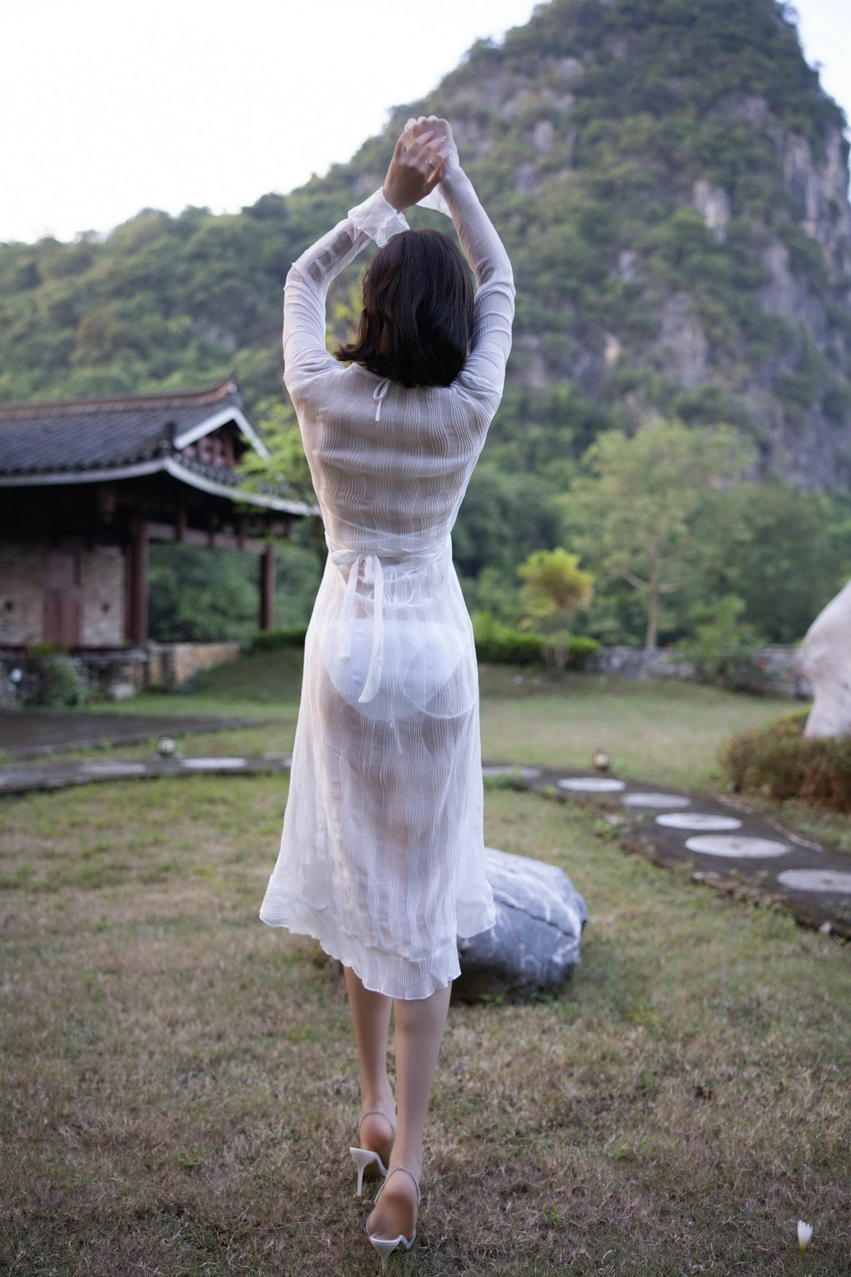 春色荡漾的美女邪恶gif动态图片大全