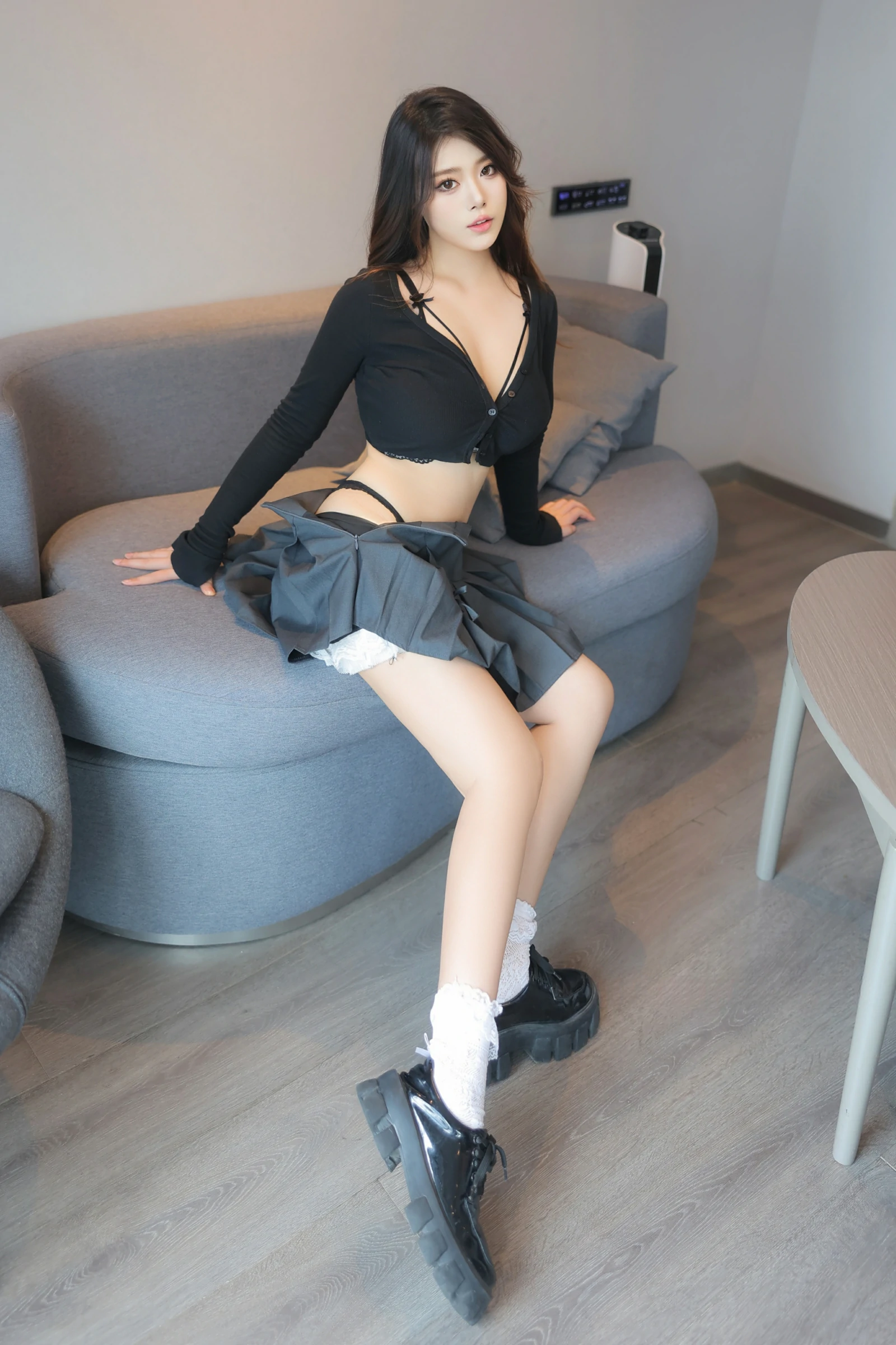 [TuiGirl推女郎] 风骚美女雯雯大尺度爆乳私房诱惑 - 中国经典老瓜