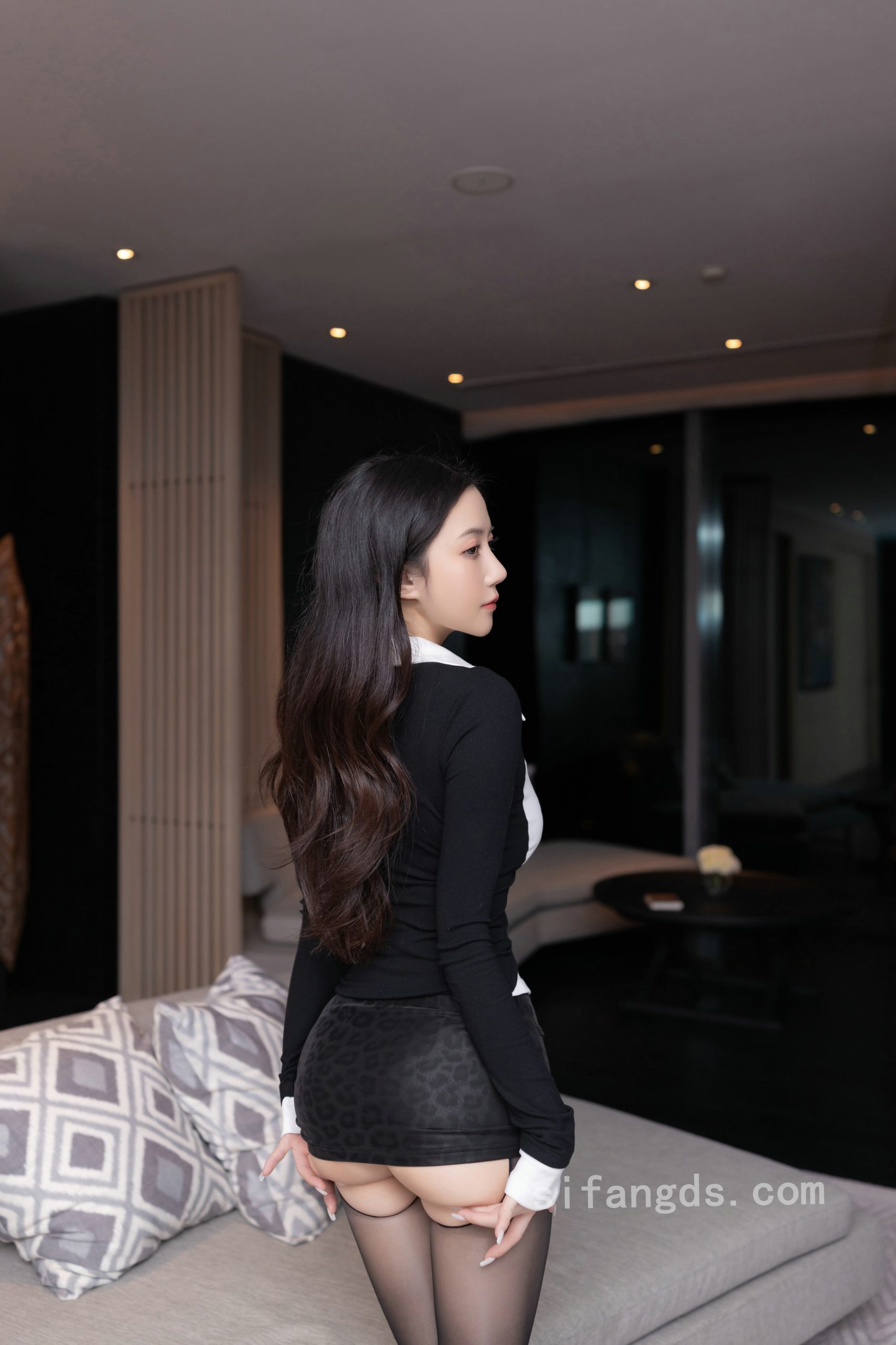 美女邪恶种子内涵图片之坐在后座的我早已把持不住