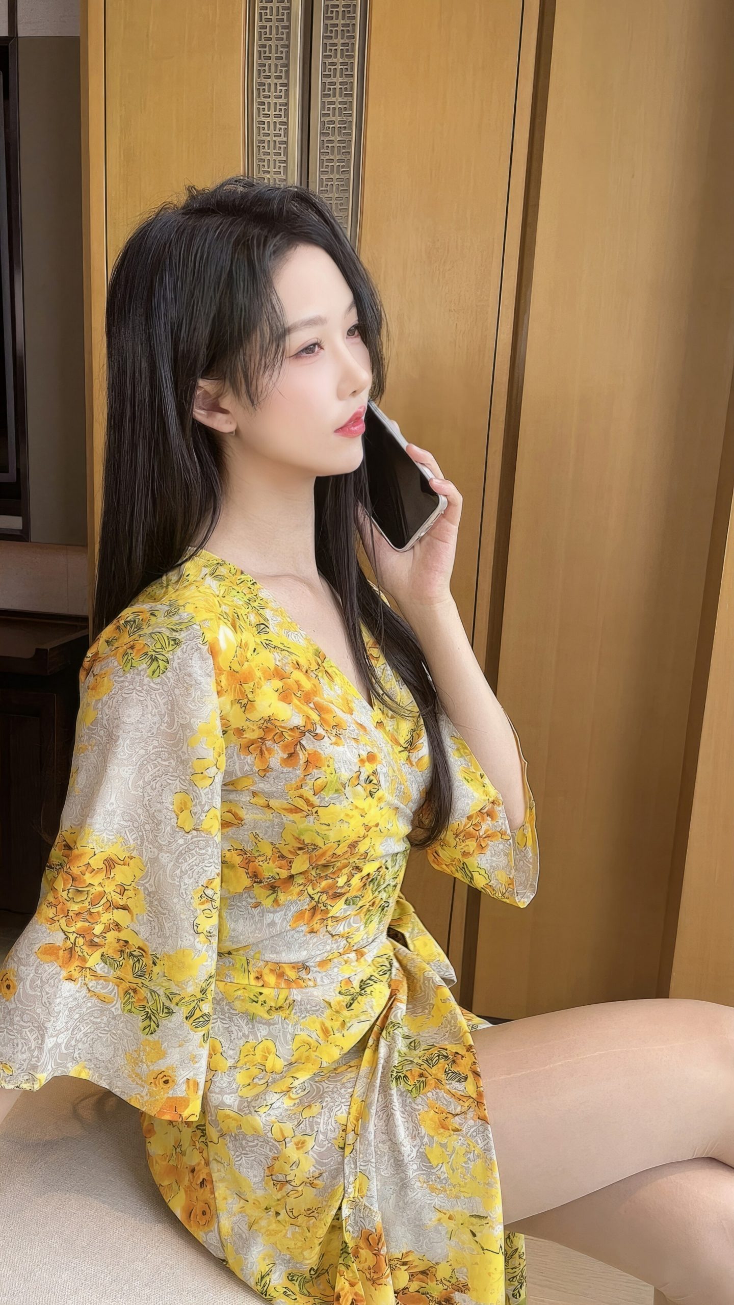 爆乳美女瑞莎玉体裸露大尺度密桃臀阴图片 - 我上司的夫人贵妇们的共享男伴