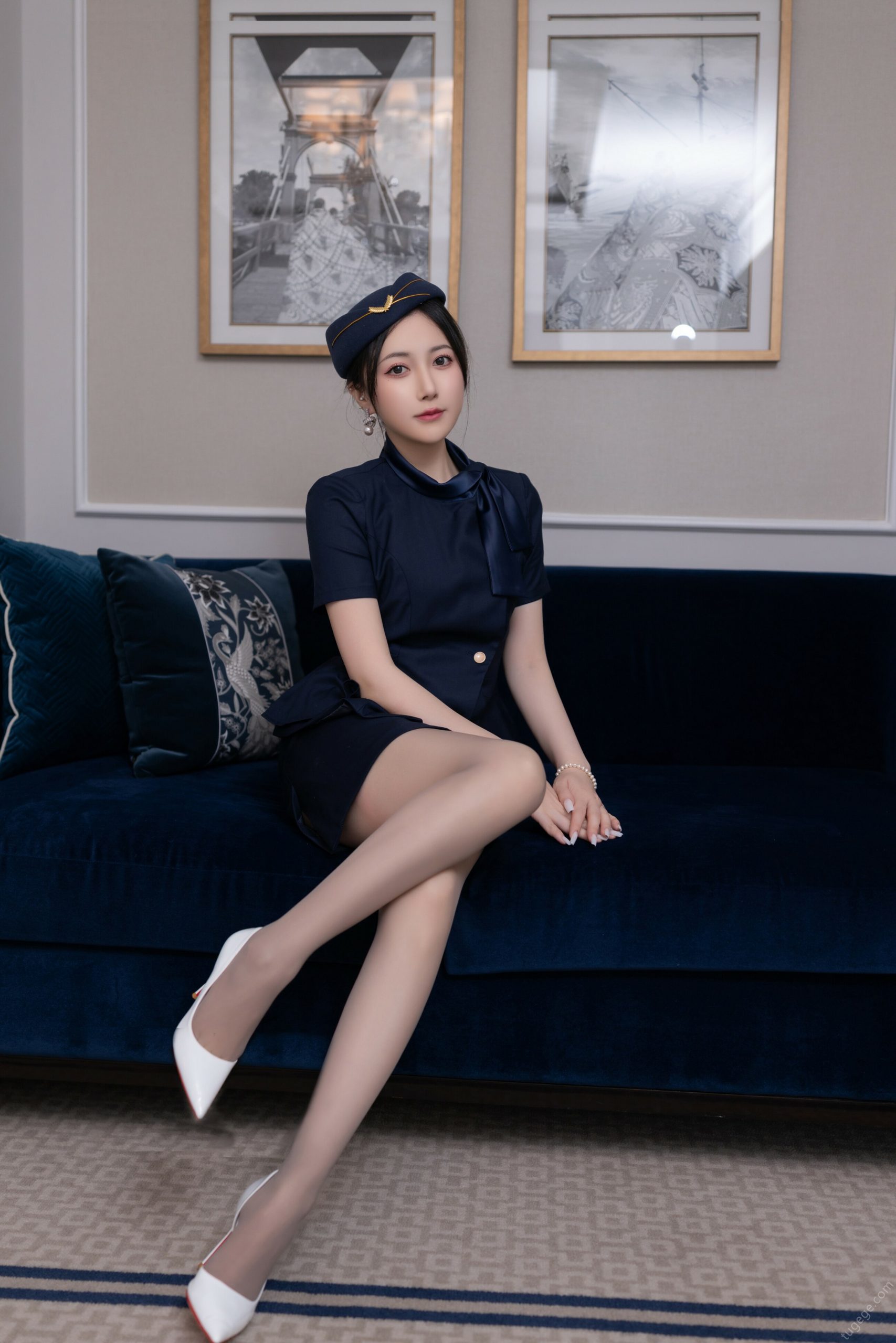 白嫩大胸女神唐思琪童颜巨乳大尺度情趣内衣人体写真