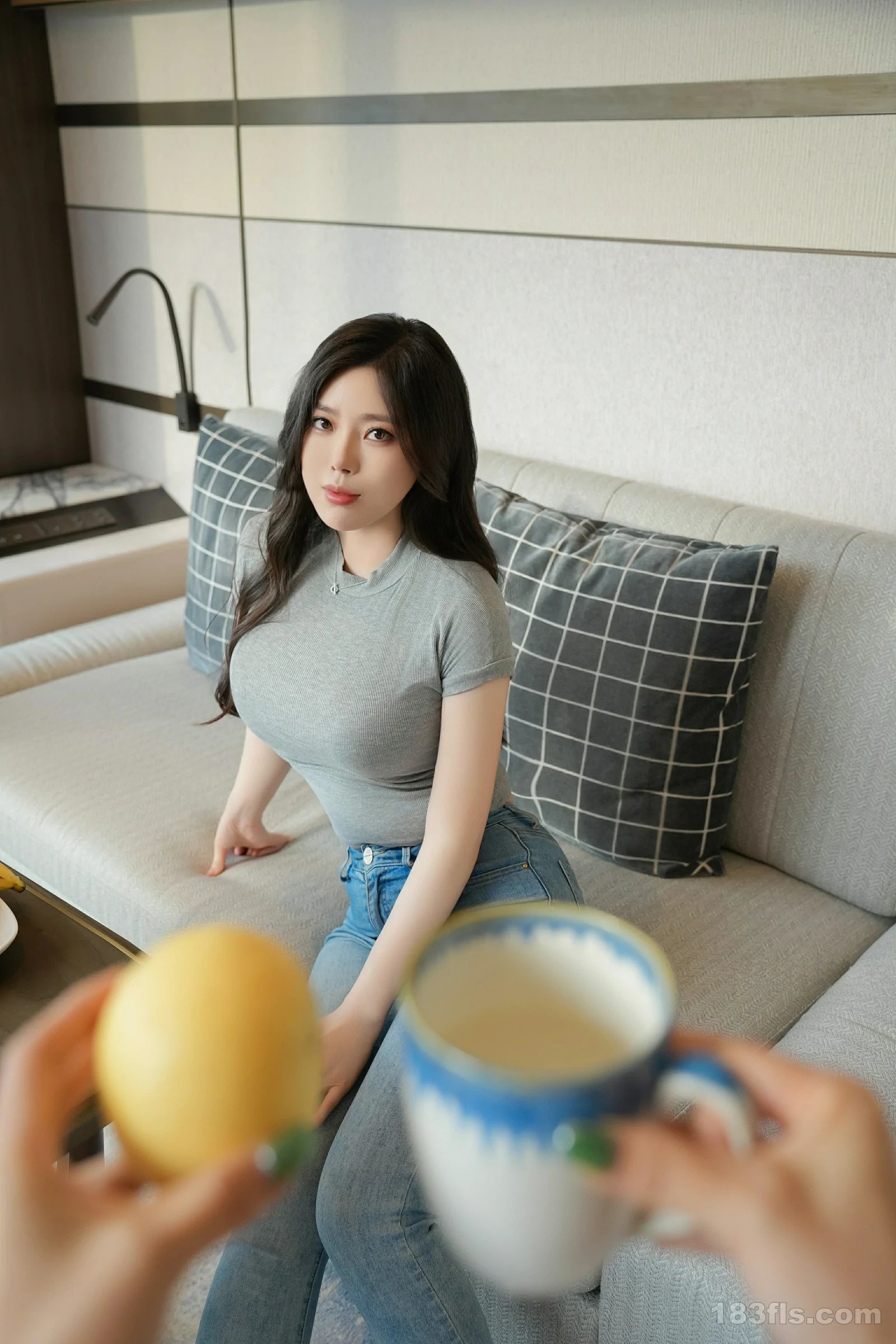 冷艳美女赤脚玉足诱惑人心精美照