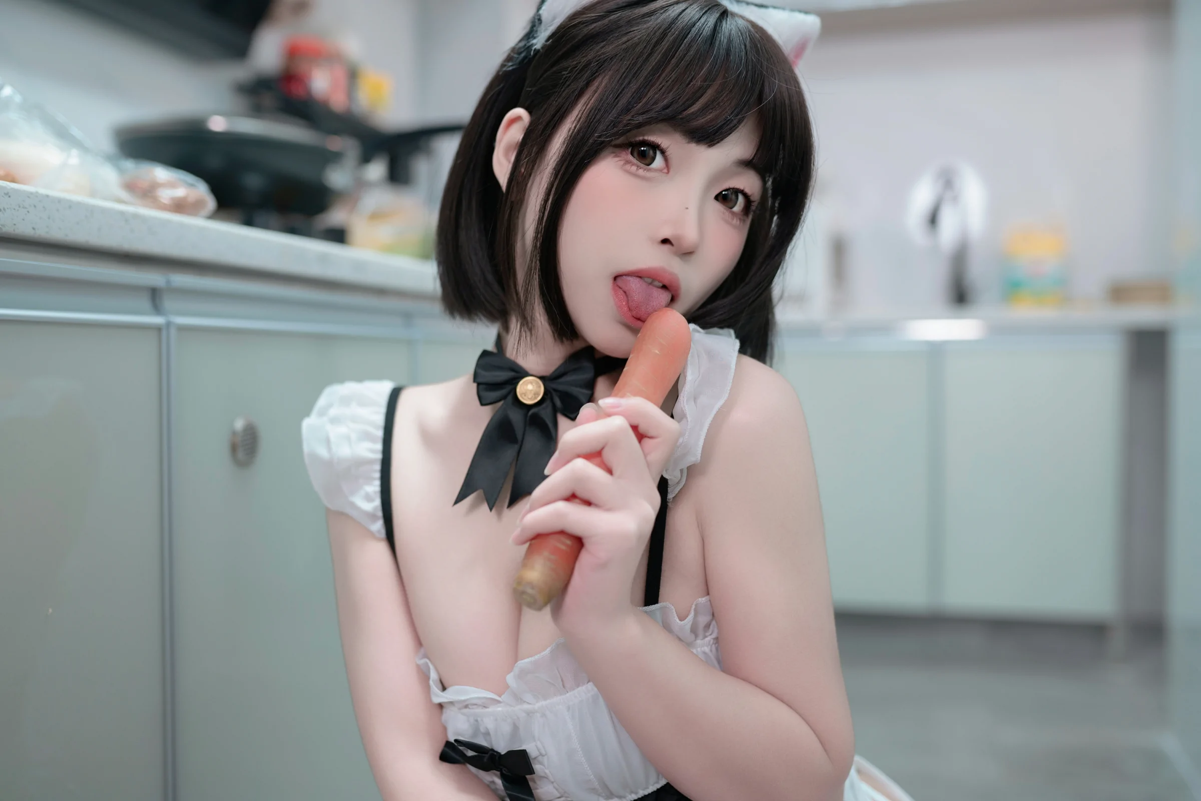 超性感动漫巨乳美女黄图