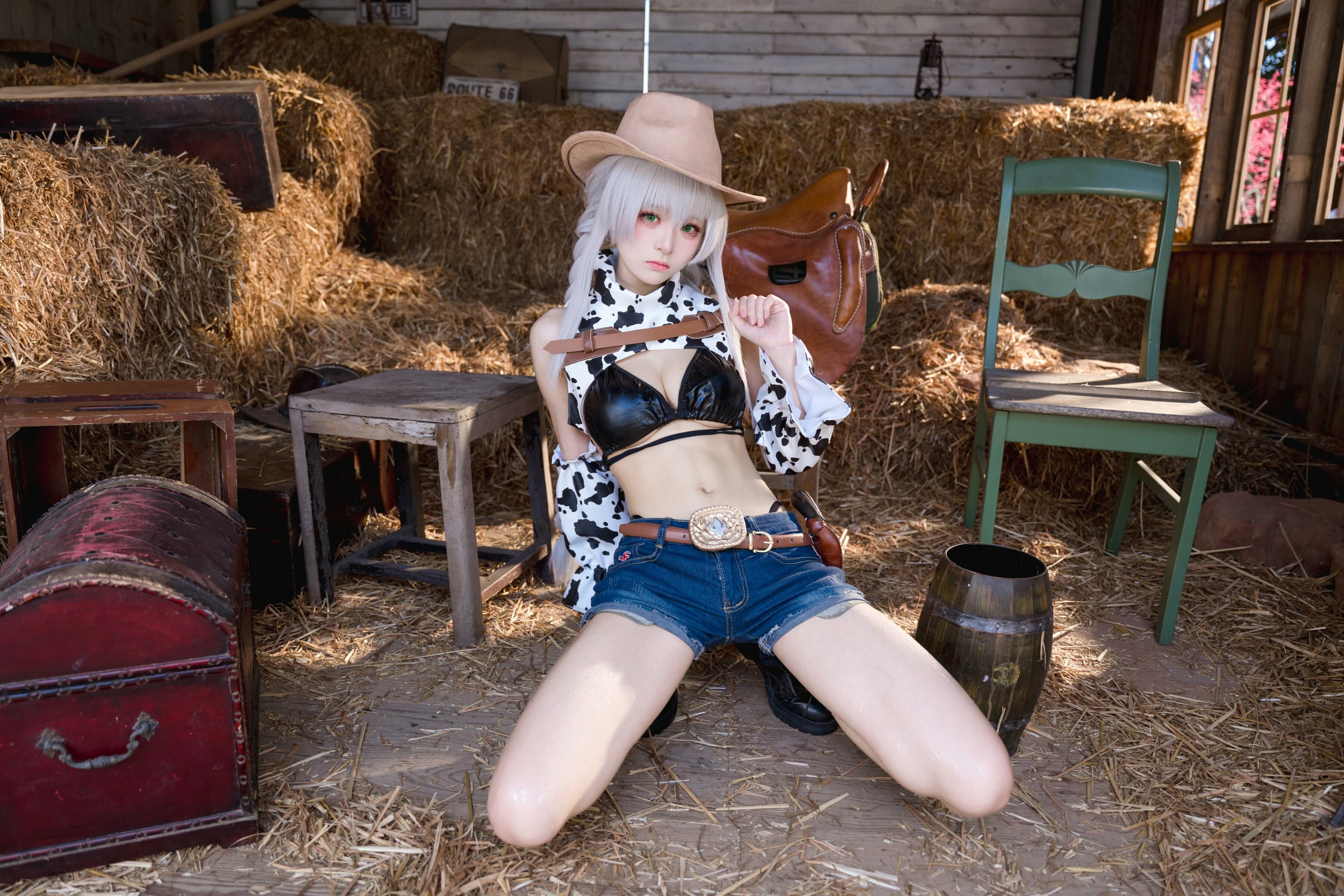 [ROSI写真] 灰色丝袜牛仔裤美臀MM高清床照 - 黃頁網站大全