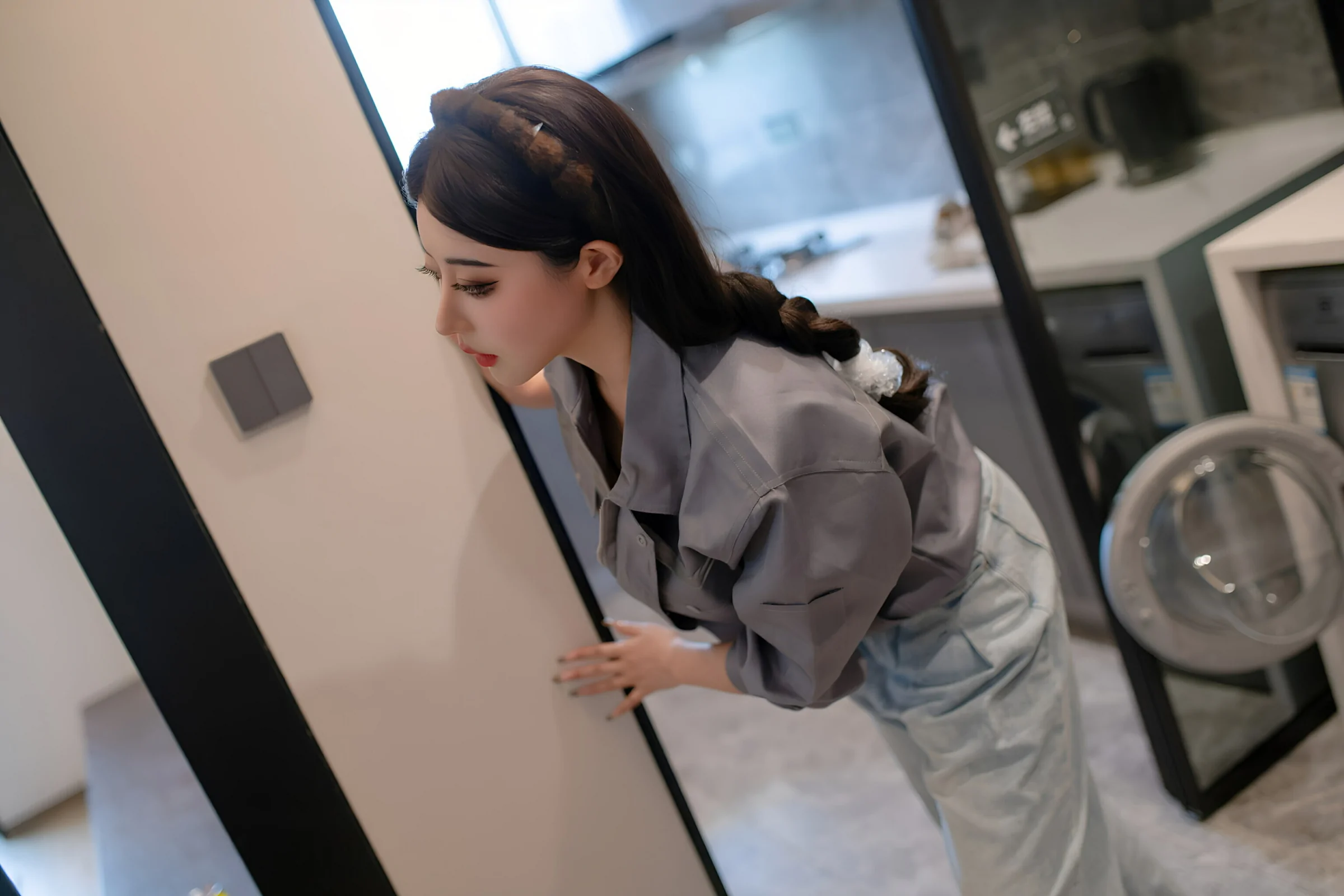 很黄很色的美女揉胸动态图