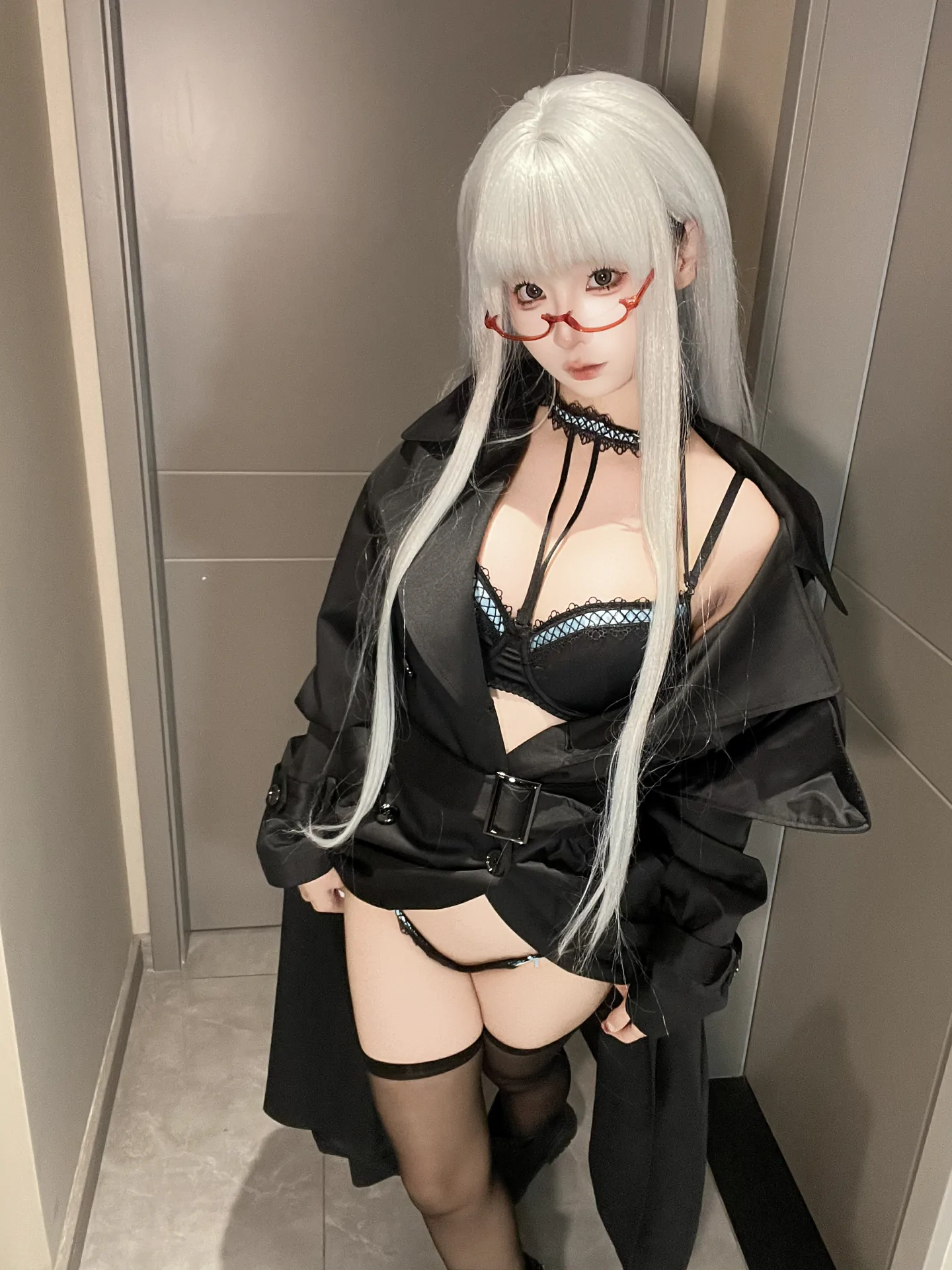 日本丰满美乳妹妹诱高清惑迷人写真