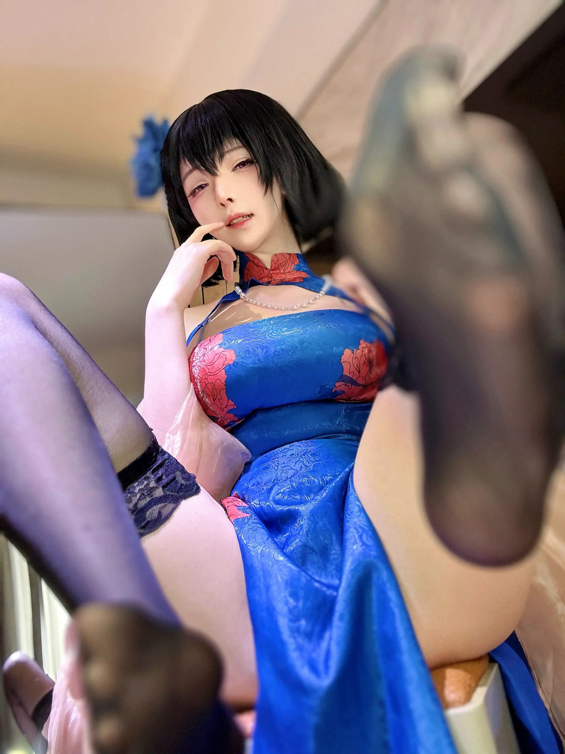 q友乐园气质女生头像 - 籠子裡的女人