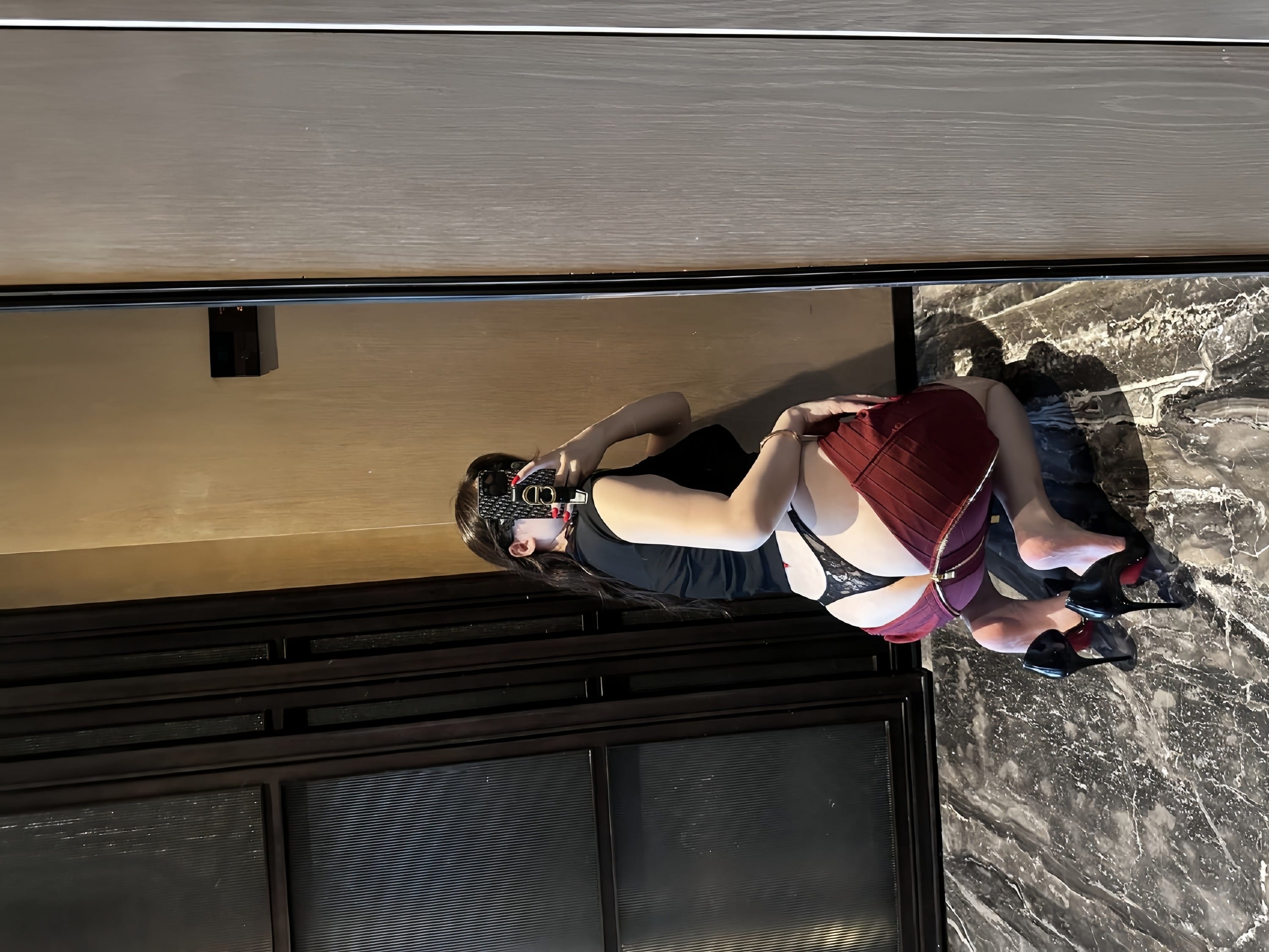 美女薄情馆无限看图 制服美女高清写真