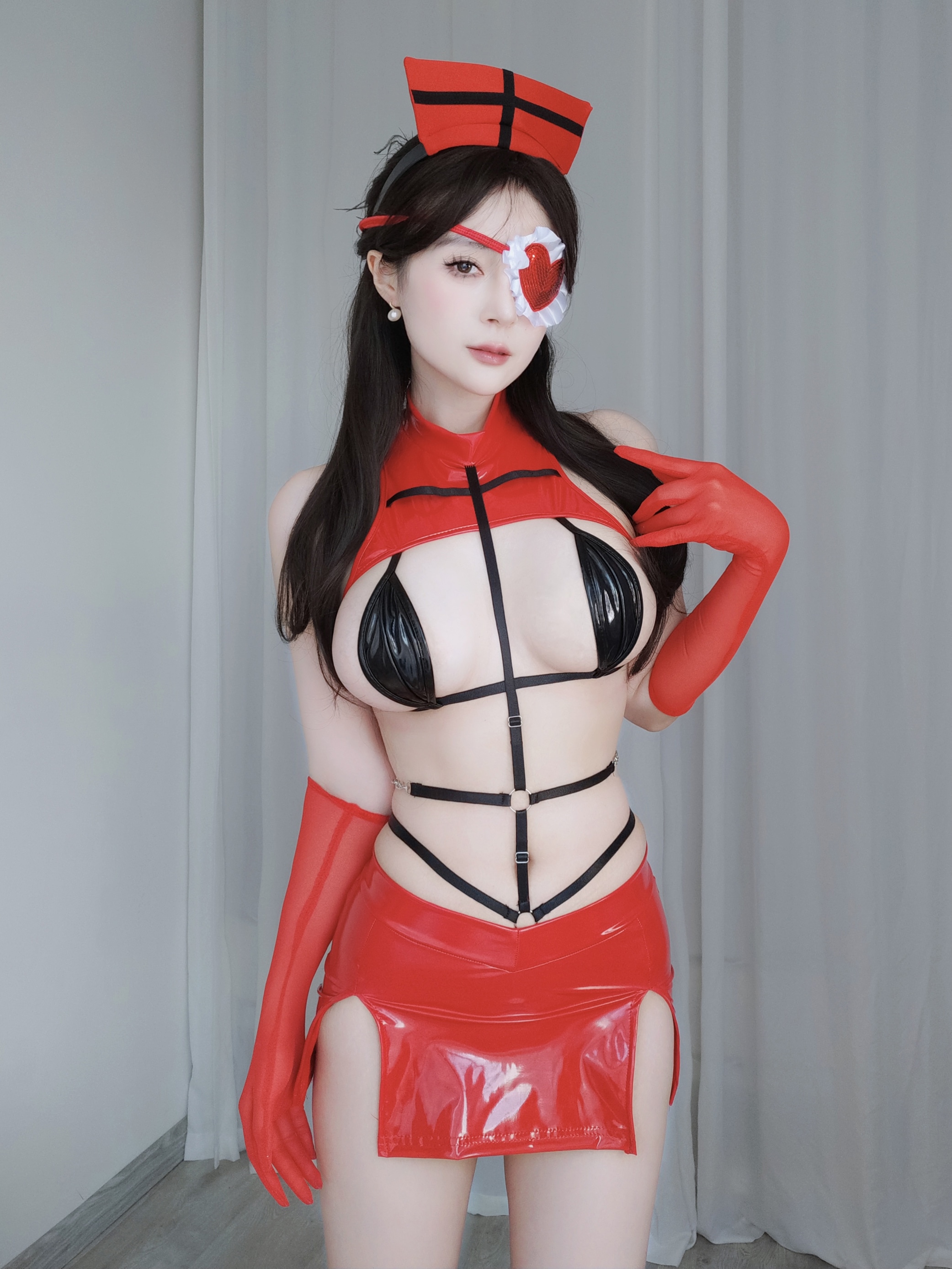 动漫美女圣诞节h卖肉动漫图片