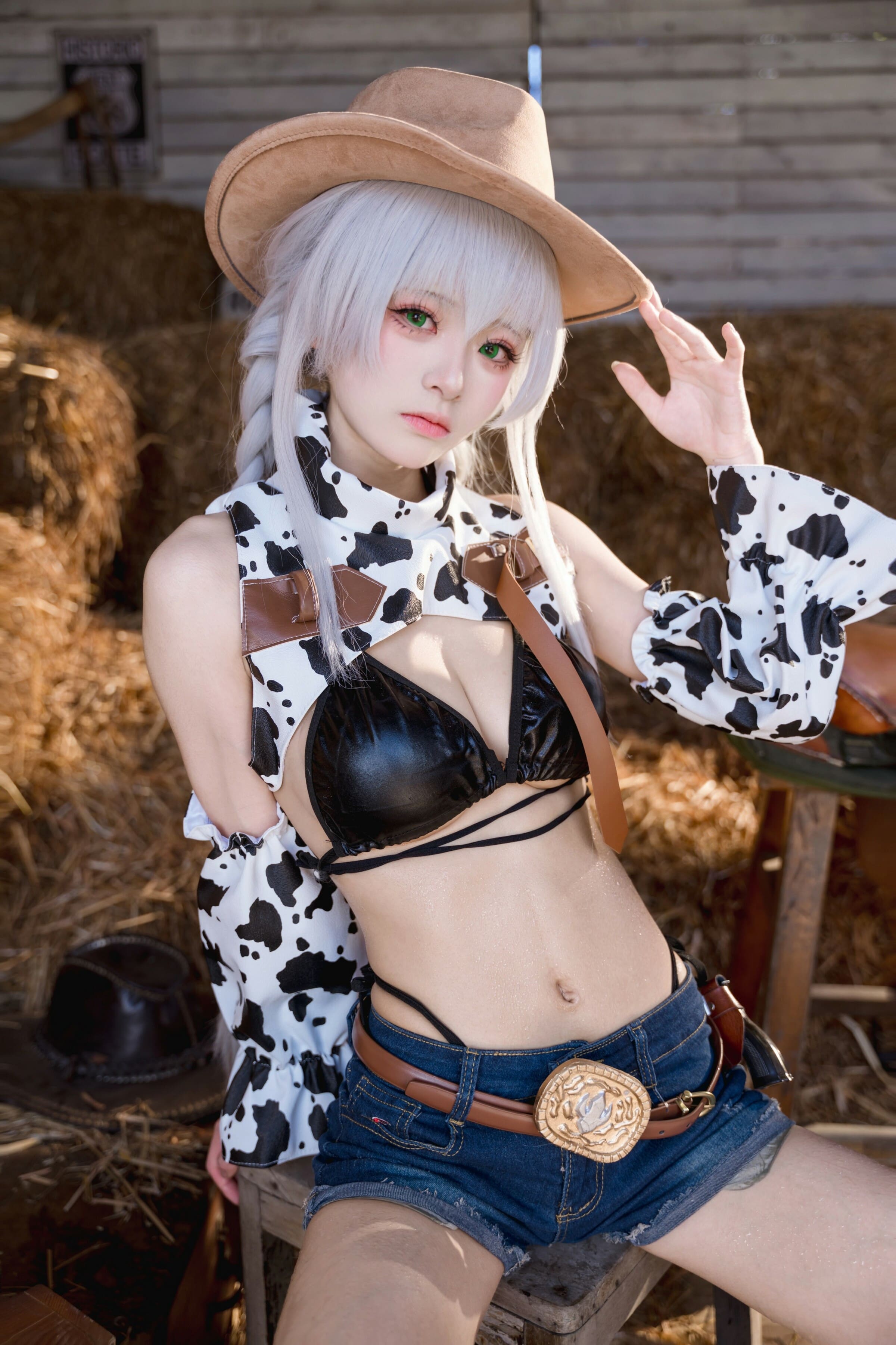 蛇腰翘臀女孩刘雨露私密玉体裸露福利人体诱惑写真 - 网红吃瓜网站