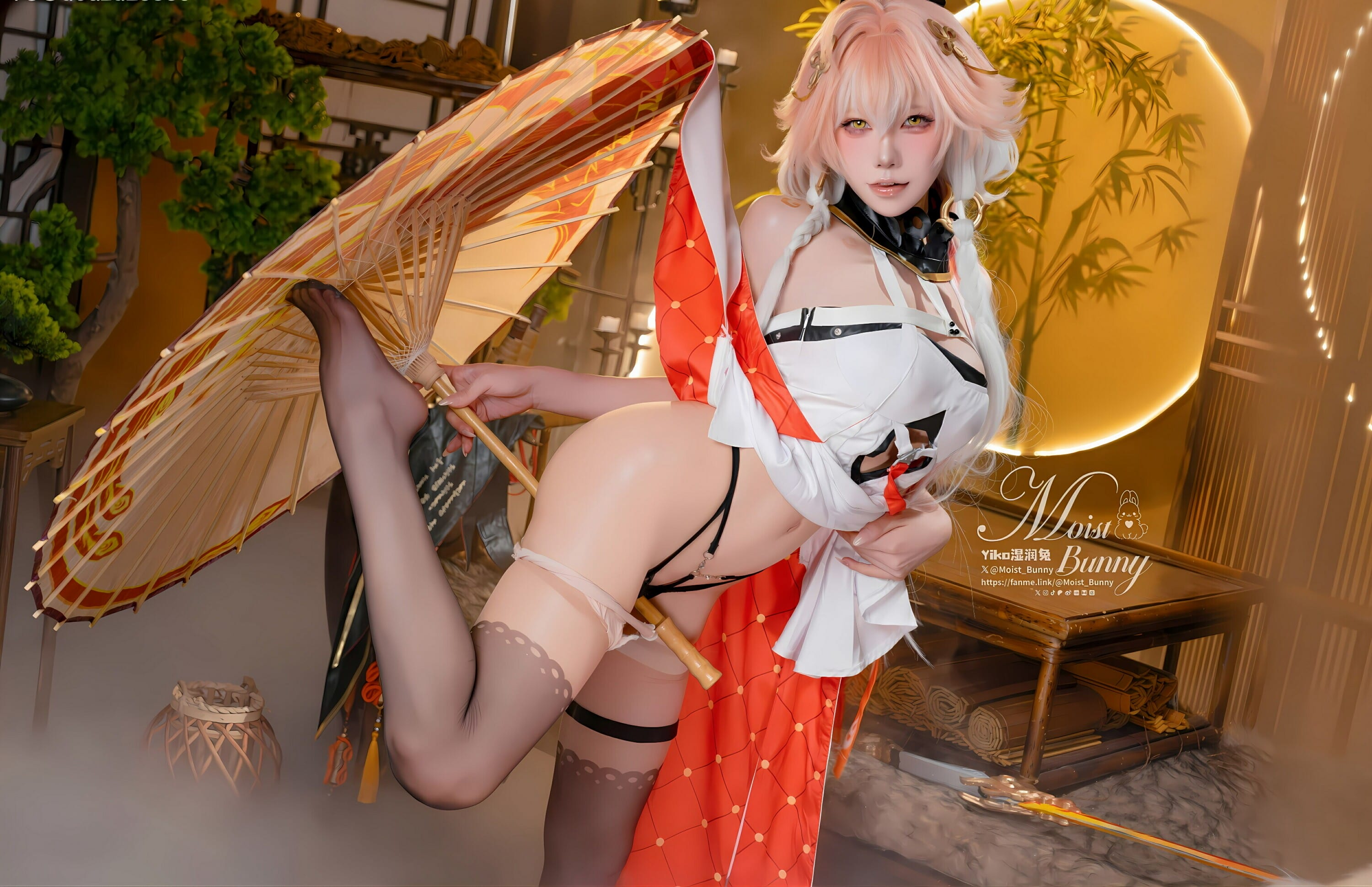 [MiStar魅妍社] 妖姬性感大胸嫩模杨漫妮大尺度诱人艺术照 - 中文七星