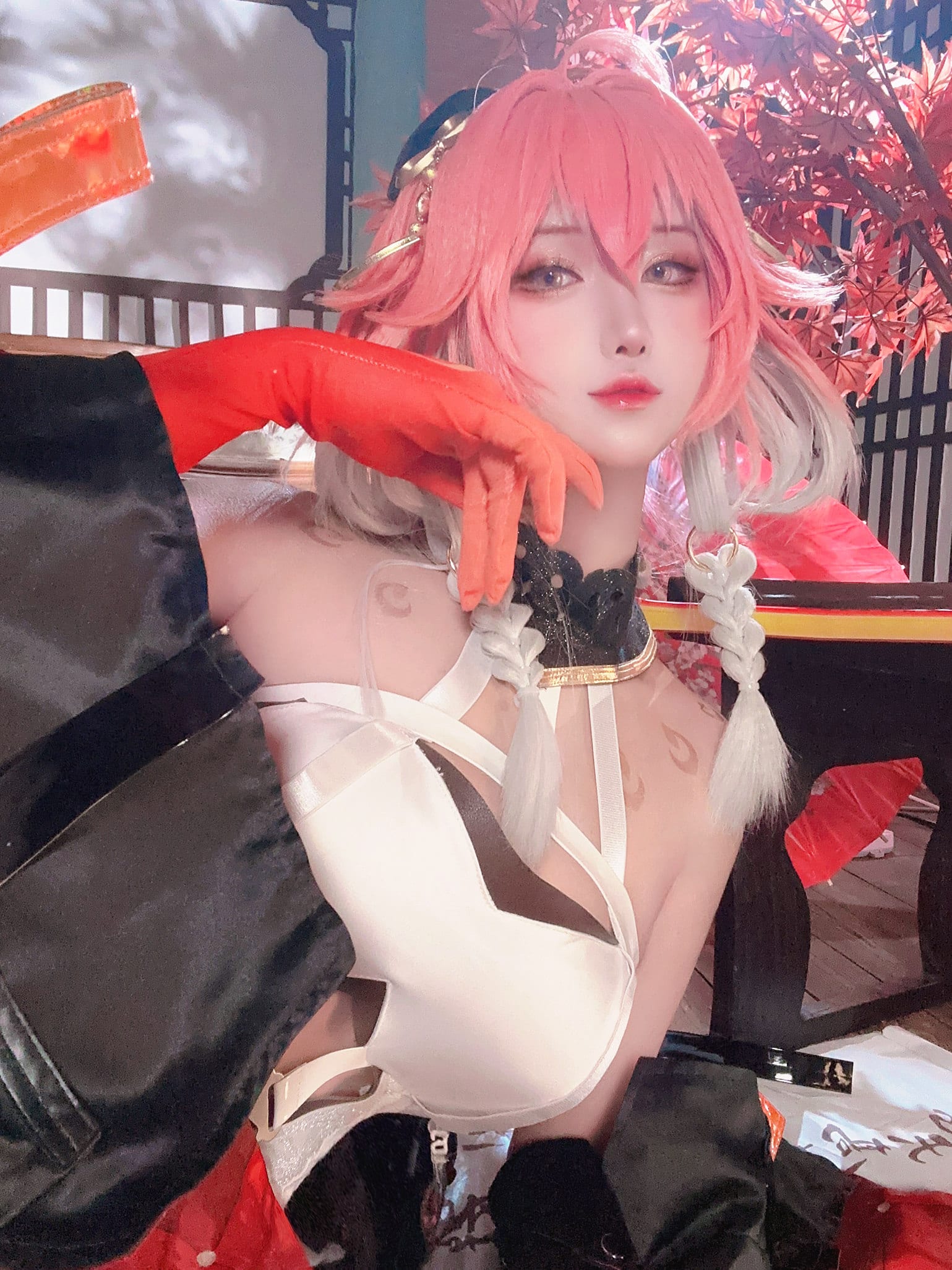 紧缚之馆尤物赵伊彤巨乳情趣人体艺术 免费A级毛片(20)